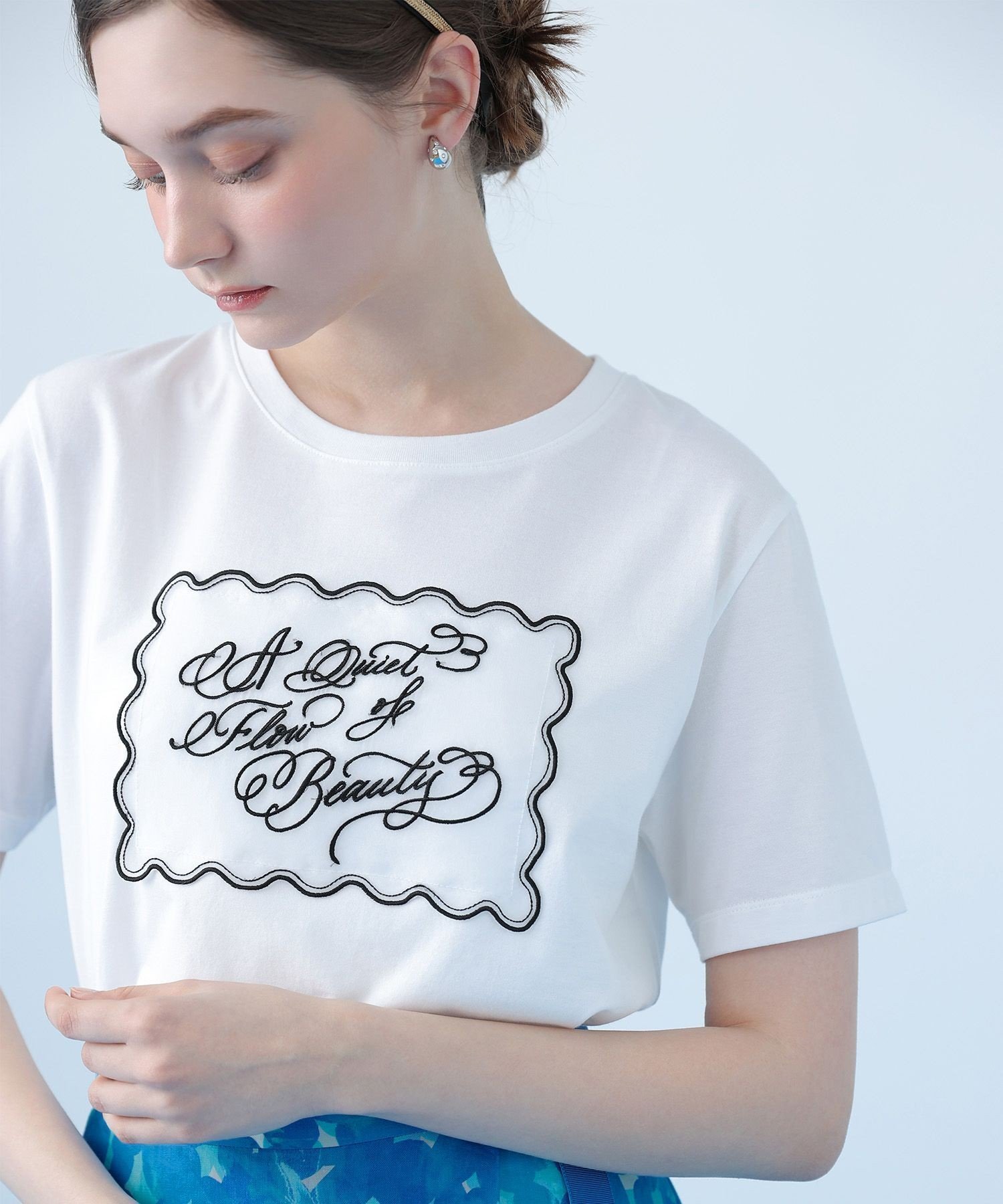 【アナイ/ANAYI】のコットン天竺カリグラフィーTシャツ インテリア・キッズ・メンズ・レディースファッション・服の通販 founy(ファウニー) 　ファッション　Fashion　レディースファッション　Fashion for Women　トップス・カットソー　Cut & Sew Tops　シャツ・ブラウス・オフィスカジュアル　Elegant Blouses & Button-Ups　ロングTシャツ・Tシャツ　Longline T-Shirts & Tees　オーガンジー　Organza Fabric　コレクション　Collection, Seasonal Line　サマー　Summer, Summer Style　スマート　Smart, Elegant　バランス　Balance, Style Balance　S/S・春夏　SS, Spring/Summer, Warm Season　再入荷　Restock / Back in Stock　夏　Summer　white|ID: prp329100004975431 ipo3291000000037297857
