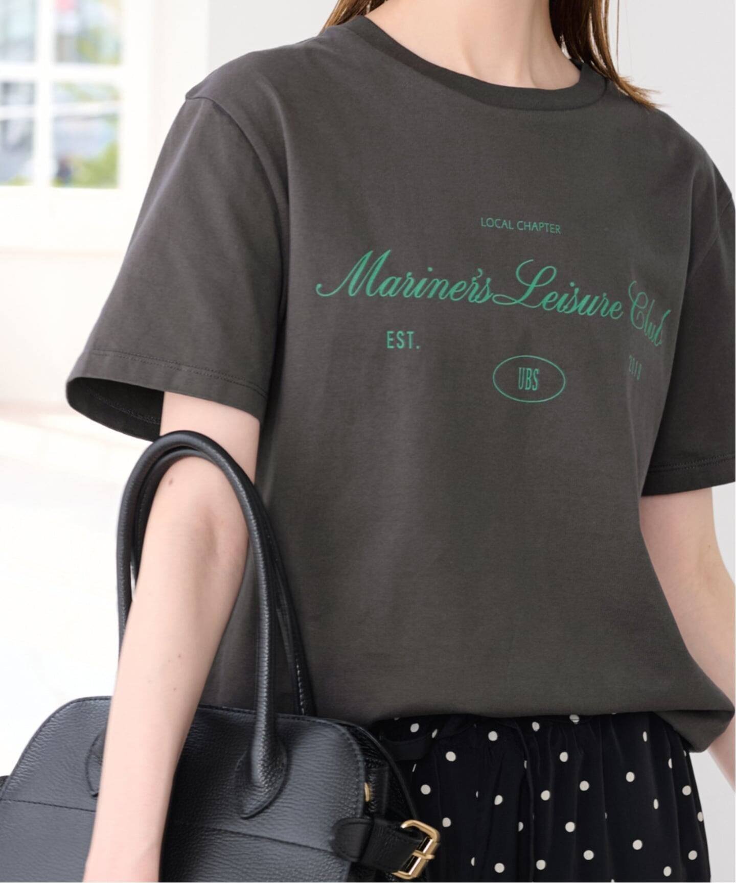【ユーバイ スピック&スパン/U by Spick&Span】のロゴプリントハーフスリーブTシャツ インテリア・キッズ・メンズ・レディースファッション・服の通販 founy(ファウニー) 　ファッション　Fashion　レディースファッション　Fashion for Women　トップス・カットソー　Cut & Sew Tops　シャツ・ブラウス・オフィスカジュアル　Elegant Blouses & Button-Ups　ロングTシャツ・Tシャツ　Longline T-Shirts & Tees　インナー　Innerwear　グラフィック　Graphic, Graphic Design　コンパクト　Compact, Small Size　ジャケット　Jacket, Outerwear　スマート　Smart, Elegant　スラックス　Slacks, Dress Pants　デニム　Denim, Jeans Material　バランス　Balance, Style Balance　プリント　Print, Printed Pattern　ボトム　Bottoms, Lower Wear　グレー|ID: prp329100004975442 ipo3291000000037297896