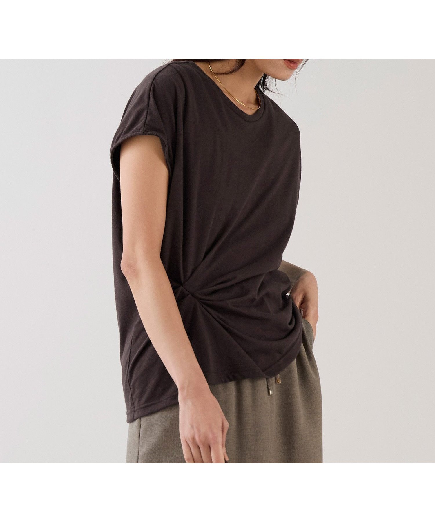 【マイカ ディール/MICA & DEAL】の【marmors】ウエストタックTシャツ インテリア・キッズ・メンズ・レディースファッション・服の通販 founy(ファウニー) 　ファッション　Fashion　レディースファッション　Fashion for Women　トップス・カットソー　Cut & Sew Tops　シャツ・ブラウス・オフィスカジュアル　Elegant Blouses & Button-Ups　ロングTシャツ・Tシャツ　Longline T-Shirts & Tees　シンプル　Simple, Minimal　ジャケット　Jacket, Outerwear　定番　Standard, Basic Item　ベーシック　Basic, Essential　S/S・春夏　SS, Spring/Summer, Warm Season　夏　Summer　2026年　2026　2026春夏・S/S　Spring/Summer 2026 SS26　BROWN|ID: prp329100004975488 ipo3291000000037298086