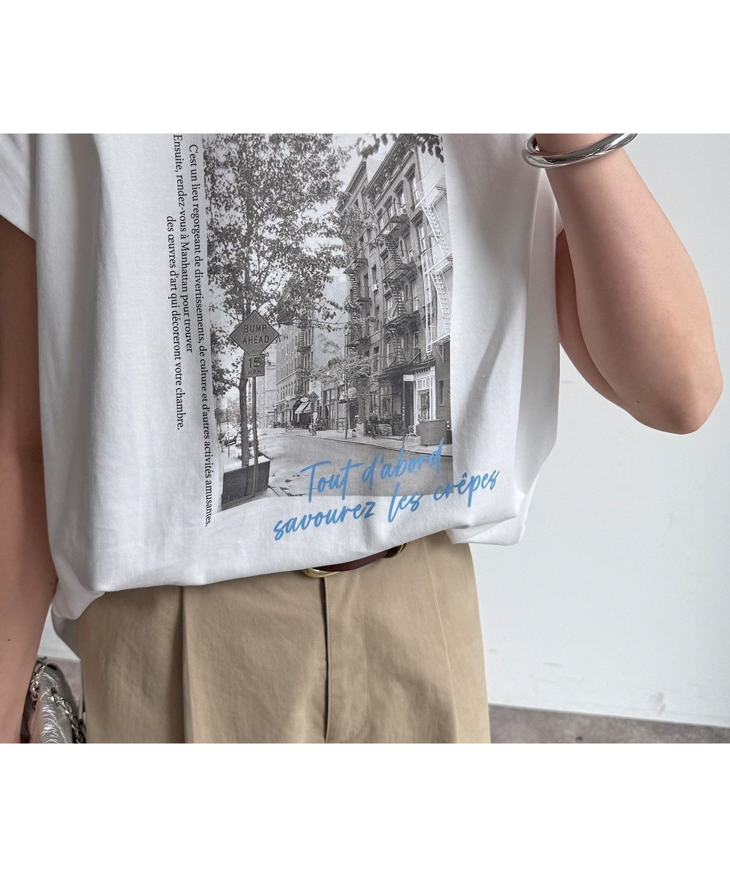 【ドゥドゥ/DouDou】の【WEB限定】バックジップフォトロゴTEE 大人の最旬トレンドファッション＆コーディネート founy(ファウニー) 　ファッション　Fashion　レディースファッション　Fashion for Women　バッグ　Bags　シンプル　Simple, Minimal　ジップ　Zip, Zipper　スマート　Smart, Elegant　スリット　Slit, Slit Detail　デニム　Denim, Jeans Material　プリント　Print, Printed Pattern　モノトーン　Monotone, Black and White　S/S・春夏　SS, Spring/Summer, Warm Season　再入荷　Restock / Back in Stock　夏　Summer　2026年　2026　2026春夏・S/S　Spring/Summer 2026 SS26　 other-1|ID: prp329100004975508 ipo3291000000037298158