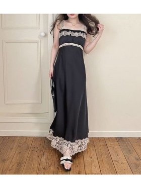 【リリーブラウン/Lily Brown】のレーストリムサテンワンピース 大人の最旬トレンドファッション＆コーディネート founy(ファウニー) ファッション Fashion レディースファッション Fashion for Women ワンピース Dresses クラシカル Classical, Vintage-Inspired サテン Satin, Glossy Fabric スマート Smart, Elegant トリミング Trimming, Decorative Edge ドレス Dress, One-Piece ドレープ Drape, Draping Fabric バイアス Bias, Diagonal Cut レース Lace, Lace Fabric エレガント 上品 Elegant |ID:prp329100004975633