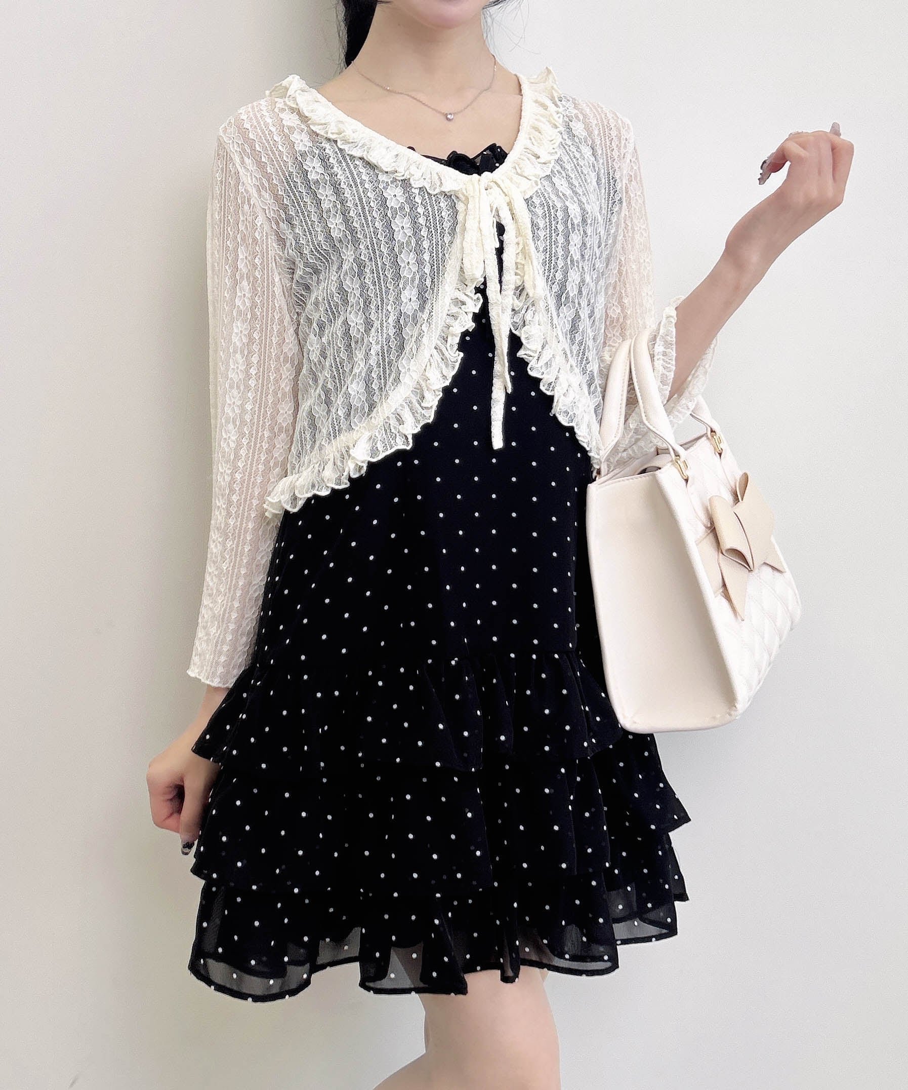 【イング/INGNI】のドット柄フリルミニキャミワンピ インテリア・キッズ・メンズ・レディースファッション・服の通販 founy(ファウニー) 　ファッション　Fashion　レディースファッション　Fashion for Women　ワンピース　Dresses　キャミソールワンピース　Camisole Dresses　カーディガン　Cardigan, Knitwear　ガーリー　Girly, Feminine Style　キャミワンピース　Cami Dress, Slip Dress　ギャザー　Gathered, Ruffled　クラシカル　Classical, Vintage-Inspired　スマホ　Smartphone, Mobile Device　チェック　Check, Plaid, Tartan　デニム　Denim, Jeans Material　トレンド　Trend, Trending Now　ドット　Polka Dot, Dot Pattern　フリル　Frill, Ruffle　フレア　Flare, Flared　ラップ　Wrap, Wrap Design　おすすめ　Recommended / Our Picks　クロ/ドット|ID: prp329100004975696 ipo3291000000037298995