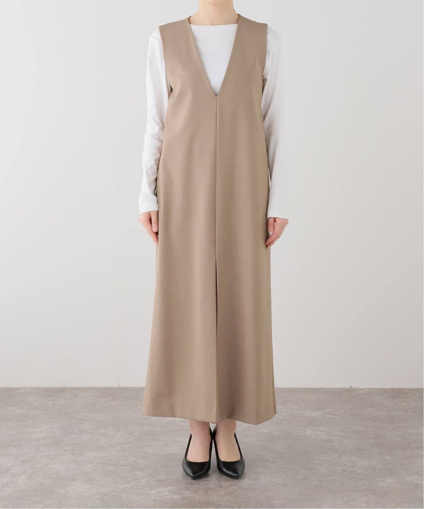 【スローブ イエナ/SLOBE IENA】のVネックセンタースリットジャンパースカート インテリア・キッズ・メンズ・レディースファッション・服の通販 founy(ファウニー) 　ファッション　Fashion　レディースファッション　Fashion for Women　スカート　Skirts　2026年　2026　2026春夏・S/S　Spring/Summer 2026 SS26　インナー　Innerwear　カットソー　Cut and Sewn Top　バランス　Balance, Style Balance　ポケット　Pocket, Pocket Detail　ベージュ|ID: prp329100004975806 ipo3291000000037299441