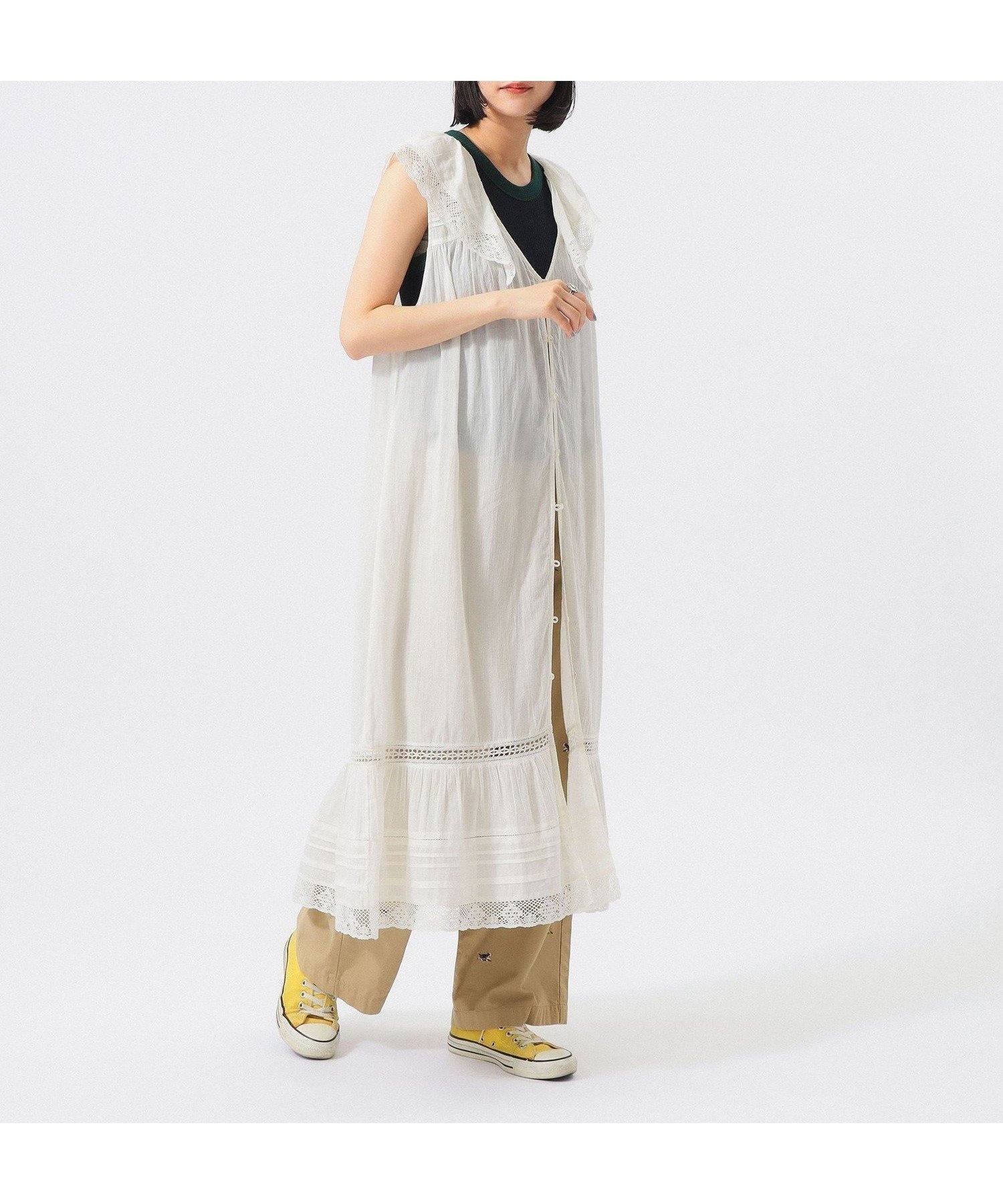 【ビームス ウイメン/BEAMS】のヴィンテージ レース ワンピース インテリア・キッズ・メンズ・レディースファッション・服の通販 founy(ファウニー) 　ファッション　Fashion　レディースファッション　Fashion for Women　ワンピース　Dresses　インド　Indian Textile　インナー　Innerwear　ヴィンテージ　Vintage Style　スニーカー　Sneakers, Trainers　スポーティ　Sporty, Casual Athletic　ノースリーブ　Sleeveless, No-Sleeve　バランス　Balance, Style Balance　フレア　Flare, Flared　リラックス　Relax, Relaxed Fit　レース　Lace, Lace Fabric　ロング　Long, Long-Length　おすすめ　Recommended / Our Picks　OFF_WHT|ID: prp329100004975855 ipo3291000000037299628