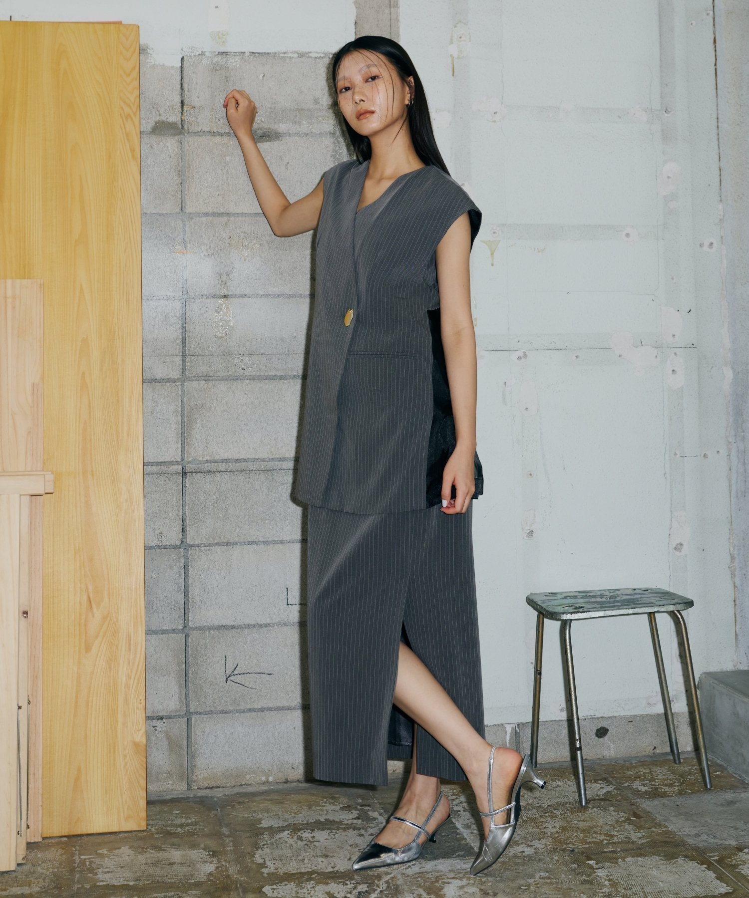 【アンドレスド/ANDRESD】の【2点セット】結婚式 バックシアージレドレス 大人の最旬トレンドファッション＆コーディネート founy(ファウニー) 　ファッション　Fashion　レディースファッション　Fashion for Women　アウター　Coat / Outerwear Collection　トップス・カットソー　Cut & Sew Tops　ベスト&ジレ / 重ね着スタイル　Vests & Gilets　ワンピース　Dresses　フォーマル・パーティードレス・結婚式用ドレス　Elegant & Casual Dresses　バッグ　Bags　オーガンジー　Organza Fabric　シンプル　Simple, Minimal　ドレス　Dress, One-Piece　フォーマル　Formal, Dressy　フロント　Front, Front Design　ヨーク　Yoke, Yoke Design　おすすめ　Recommended / Our Picks　セレモニー　Ceremony　結婚式　Wedding　披露宴　Wedding Reception　二次会　After Party　 other-1|ID: prp329100004975985 ipo3291000000037300125