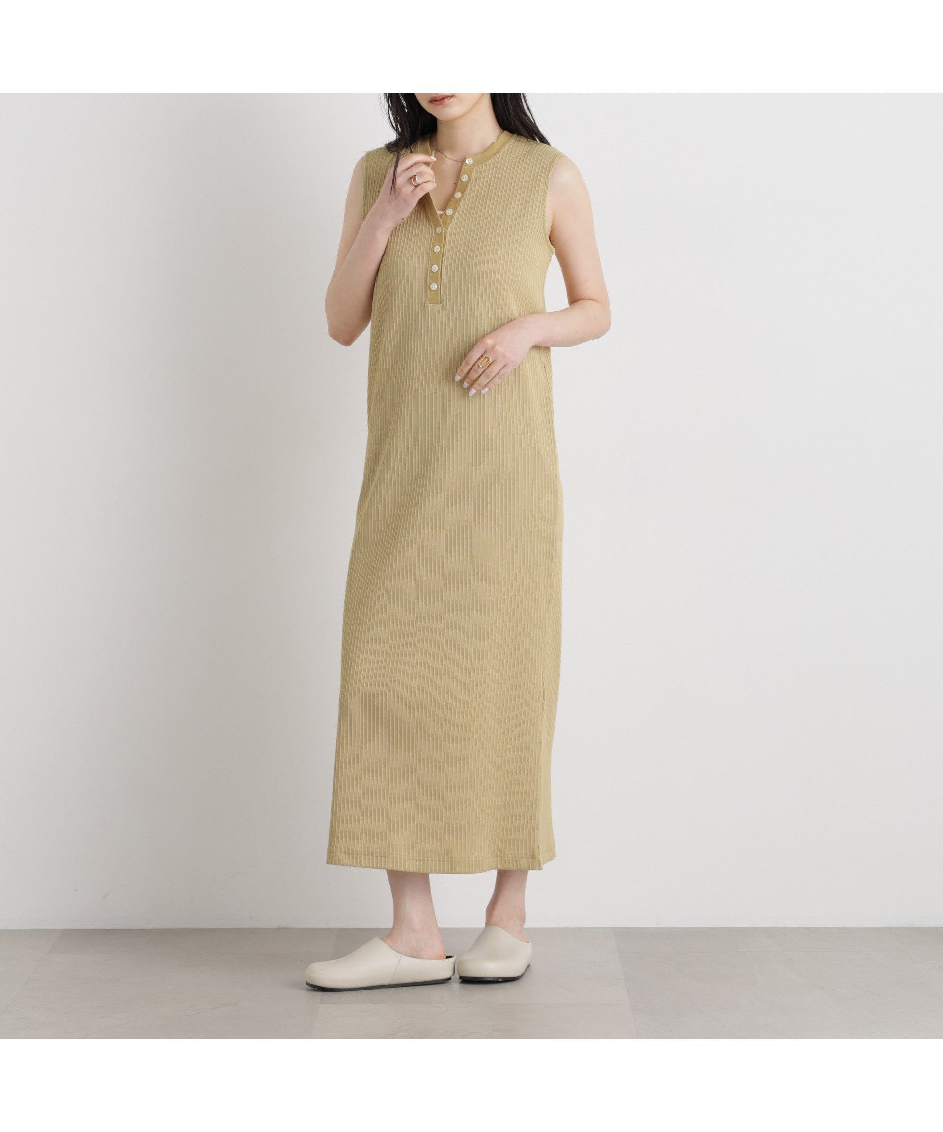 【ナノ ユニバース/nano universe】のヘンリーネックドライテレコワンピース インテリア・キッズ・メンズ・レディースファッション・服の通販 founy(ファウニー) 　ファッション　Fashion　レディースファッション　Fashion for Women　ワンピース　Dresses　イエロー　Yellow　インナー　Innerwear　ウォッシャブル　Machine Washable　シンプル　Simple, Minimal　ネックレス　Necklace, Pendant Necklace　ノースリーブ　Sleeveless, No-Sleeve　フィット　Fit, Slim Fit　フロント　Front, Front Design　ベーシック　Basic, Essential　おすすめ　Recommended / Our Picks　夏　Summer　2026年　2026　2026春夏・S/S　Spring/Summer 2026 SS26　イエロー|ID: prp329100004976133 ipo3291000000037300699