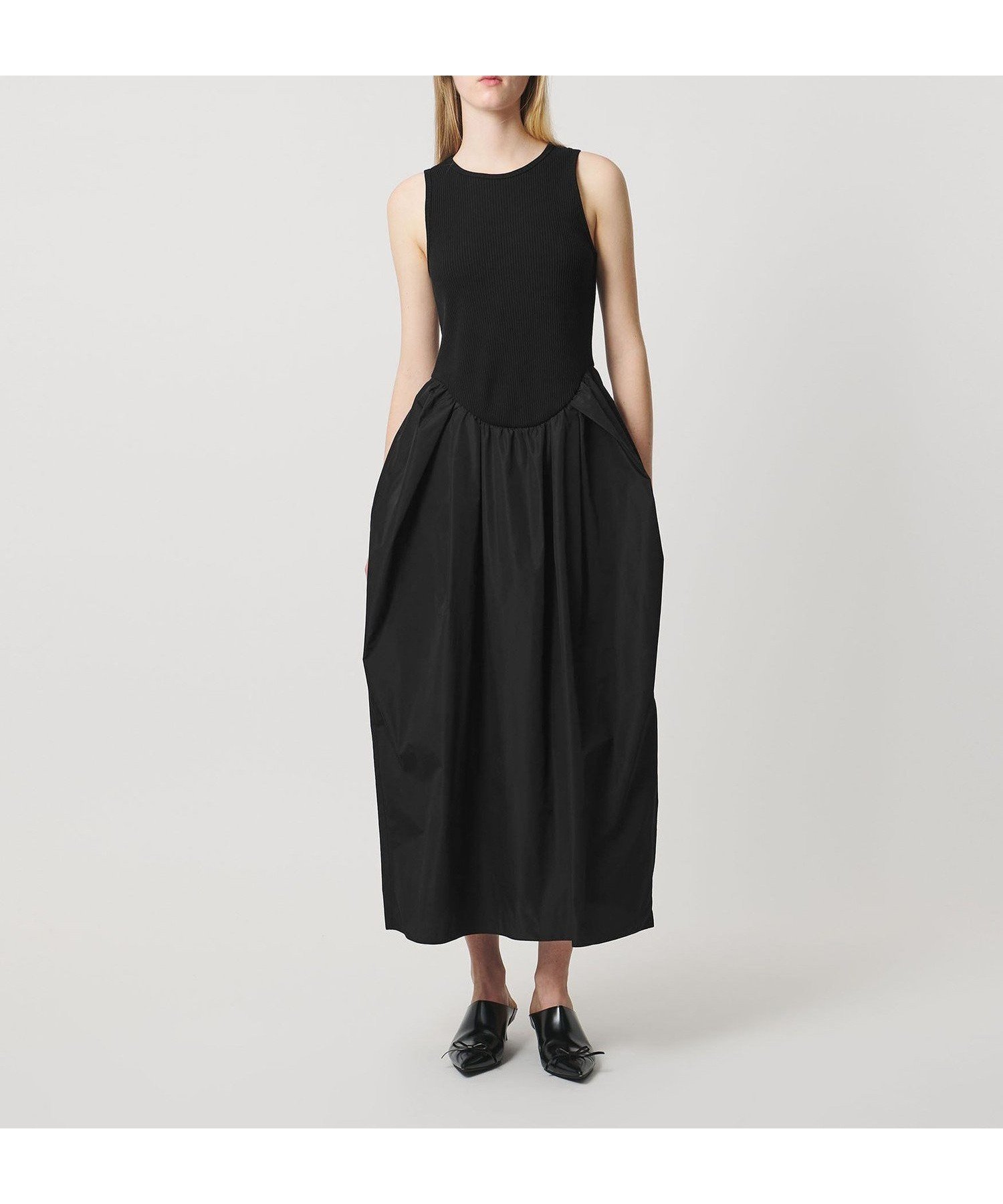 【ユナイテッドアローズ/UNITED ARROWS】のAEWEN MATOPH ドッキングインタックワンピース ウォッシャブル インテリア・キッズ・メンズ・レディースファッション・服の通販 founy(ファウニー) 　ファッション　Fashion　レディースファッション　Fashion for Women　ワンピース　Dresses　アクセサリー　Fashion Accessories　アメリカン　American Style　ウォッシャブル　Machine Washable　カットソー　Cut and Sewn Top　コンビ　Combo, Combination Style　シャンブレー　Chambray, Denim-Like Fabric　シューズ　Shoes, Footwear　ジャケット　Jacket, Outerwear　スリーブ　Sleeve, Long Sleeve / Short Sleeve　タフタ　Taffeta, Structured Fabric　テレコ　Ribbed, Rib Stitch　ブルゾン　Blouson, Bomber Jacket　ポケット　Pocket, Pocket Detail　エレガント 上品　Elegant　BLACK|ID: prp329100004976204 ipo3291000000037300984