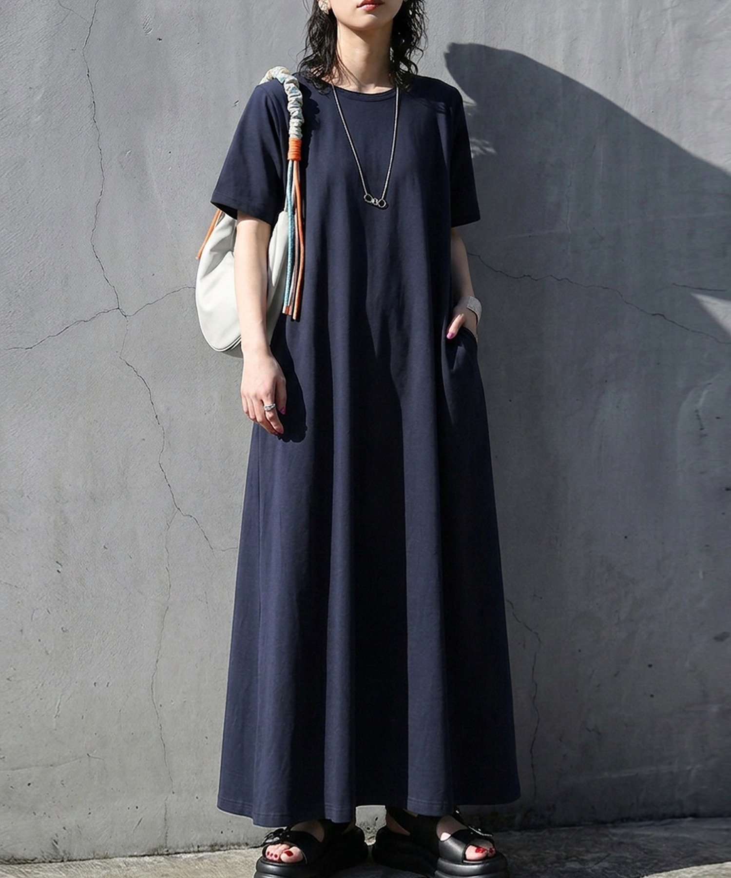 【アンティカ/antiqua】のantiqua 汗染み防止 Aライン ワンピース レディース NA-00534 インテリア・キッズ・メンズ・レディースファッション・服の通販 founy(ファウニー) 　ファッション　Fashion　レディースファッション　Fashion for Women　ワンピース　Dresses　春　Spring　秋　Autumn　吸水　Absorbent, Quick-Dry　シンプル　Simple, Minimal　バランス　Balance, Style Balance　フォルム　Silhouette, Form　フレア　Flare, Flared　半袖　Short Sleeve, Half Sleeve　無地　Plain, Solid Color　リラックス　Relax, Relaxed Fit　ロング　Long, Long-Length　ワイド　Wide, Wide Fit　ワーク　Workwear, Utility Style　夏　Summer　旅行　Travel　エレガント 上品　Elegant　20 ネイビー|ID: prp329100004976227 ipo3291000000037301075
