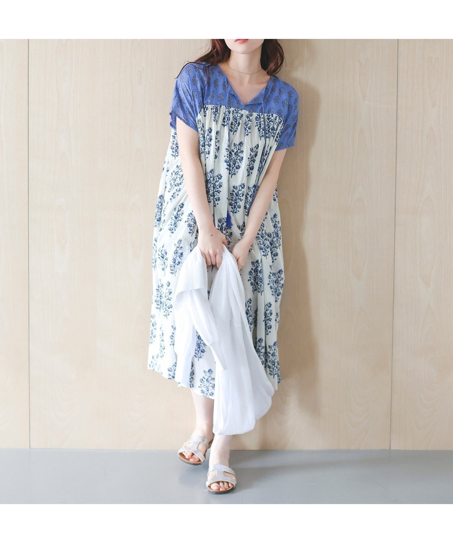 【ルクールブラン/le.coeur blanc】のFanakaボタニカル切替ワンピース インテリア・キッズ・メンズ・レディースファッション・服の通販 founy(ファウニー) 　ファッション　Fashion　レディースファッション　Fashion for Women　ワンピース　Dresses　おすすめ　Recommended / Our Picks　インド　Indian Textile　スキッパー　Skipper, Open Collar　ボタニカル　Botanical, Floral Pattern　リゾート　Resort, Vacation Style　リボン　Ribbon, Bow　リラックス　Relax, Relaxed Fit　切替　Switching, Contrast Panel　アイボリー|ID: prp329100004976233 ipo3291000000037301096