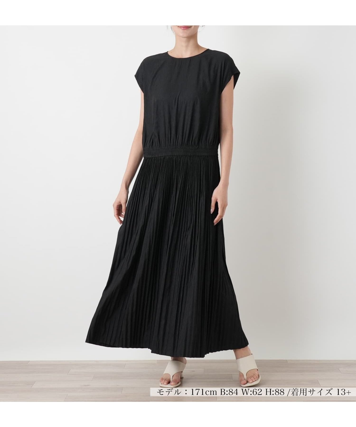 【レリアンプラスハウス/Leilian PLUS HOUSE】のワンピース【NEMIKA】 インテリア・キッズ・メンズ・レディースファッション・服の通販 founy(ファウニー) 　ファッション　Fashion　レディースファッション　Fashion for Women　ワンピース　Dresses　ウォッシャブル　Machine Washable　カーディガン　Cardigan, Knitwear　ジャケット　Jacket, Outerwear　スリーブ　Sleeve, Long Sleeve / Short Sleeve　デコルテ　Décolleté, Neckline　フレンチ　French, French Style　プリーツ　Pleats, Pleated　ポケット　Pocket, Pocket Detail　無地　Plain, Solid Color　夏　Summer　エレガント 上品　Elegant　チャコールグレー|ID: prp329100004976343 ipo3291000000037301470