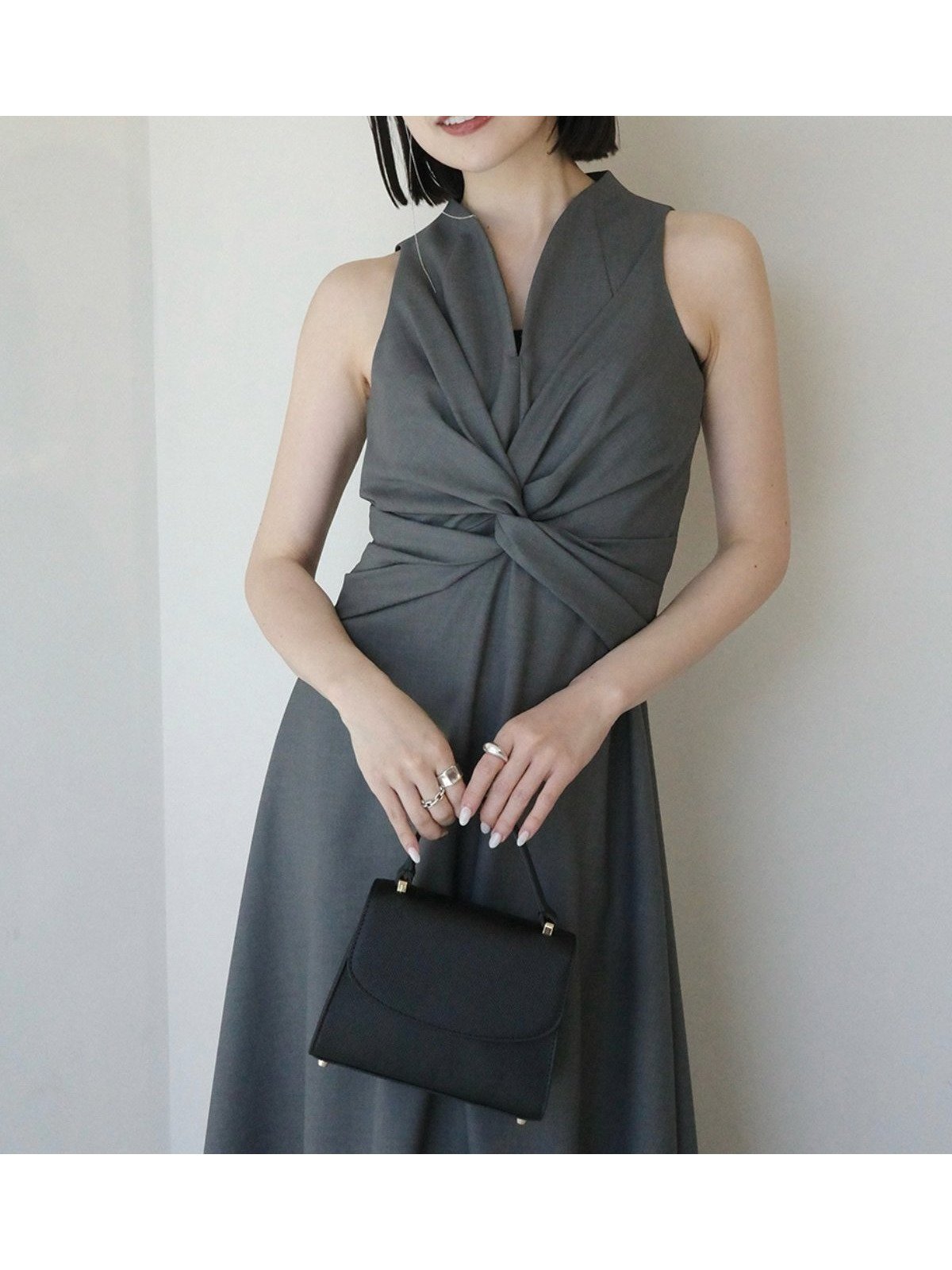 【アニュアンス/anuans】のツイストギャザーワンピース インテリア・キッズ・メンズ・レディースファッション・服の通販 founy(ファウニー) 　ファッション　Fashion　レディースファッション　Fashion for Women　ワンピース　Dresses　GREY|ID: prp329100004976359 ipo3291000000037301526