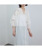 【サロン アダム エ ロペ/SALON adam et rope'】の【WEB限定】ネット刺繍レースワンピース 大人の最旬トレンドファッション＆コーディネート founy(ファウニー) ファッション Fashion レディースファッション Fashion for Women ワンピース Dresses インナー Innerwear ギャザー Gathered, Ruffled サンダル Sandals, Summer Shoes ストレート Straight, Straight Cut スリット Slit, Slit Detail デニム Denim, Jeans Material フェイス Face, Facial Design フラット Flat, Flat Shoes ペチコート Petticoat, Underskirt ポケット Pocket, Pocket Detail モチーフ Motif, Design Theme レース Lace, Lace Fabric おすすめ Recommended / Our Picks エレガント 上品 Elegant thumbnail オフホワイト(15)|ID: prp329100004976368 ipo3291000000037301561