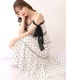 【ナイスクラップ/NICE CLAUP】の【ウォッシャブル】【SMサイズ展開あり】サイドカットリボンロングキャミワンピース 大人の最旬トレンドファッション＆コーディネート founy(ファウニー) ファッション Fashion レディースファッション Fashion for Women ワンピース Dresses キャミソールワンピース Camisole Dresses おすすめ Recommended / Our Picks ウォッシャブル Machine Washable カーディガン Cardigan, Knitwear ガーリー Girly, Feminine Style サンダル Sandals, Summer Shoes ショート Short, Short Length ジャケット Jacket, Outerwear バランス Balance, Style Balance フェミニン Feminine, Girly ミュール Mule, Backless Shoes リボン Ribbon, Bow 夏 Summer 春 Spring S/S・春夏 SS, Spring/Summer, Warm Season |ID:prp329100004976384