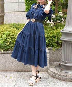 【アクシーズファム/axes femme】のリボンショルダーデニムワンピース 大人の最旬トレンドファッション＆コーディネート founy(ファウニー) ファッション Fashion レディースファッション Fashion for Women ワンピース Dresses おすすめ Recommended / Our Picks ガーリー Girly, Feminine Style ショルダー Shoulder, Shoulder Strap シルバー Silver, Metallic Silver ティアード Tiered, Tiered Style デニム Denim, Jeans Material リボン Ribbon, Bow 夏 Summer |ID:prp329100004976469