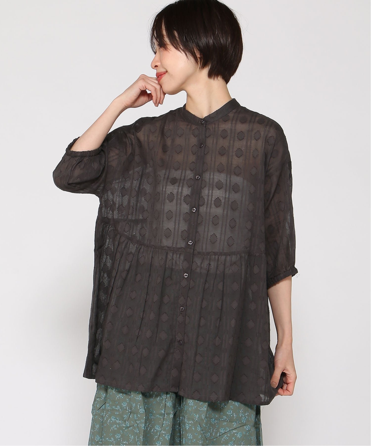 【クラウドナイン/cloudnine】のcloudnine/【2026 新作】ジャカード織りが上品に映える コットンチュニック 体型カバー7分袖トップス インテリア・キッズ・メンズ・レディースファッション・服の通販 founy(ファウニー) 　ファッション　Fashion　レディースファッション　Fashion for Women　トップス・カットソー　Cut & Sew Tops　キャミソール　Camisole, Spaghetti Strap Top　ジャカード／ジャガード　Jacquard, Woven Pattern　タンク　Tank Top, Sleeveless Top　チュニック　Tunic, Long Top　エレガント 上品　Elegant　06 チャコール|ID: prp329100004976484 ipo3291000000037301992