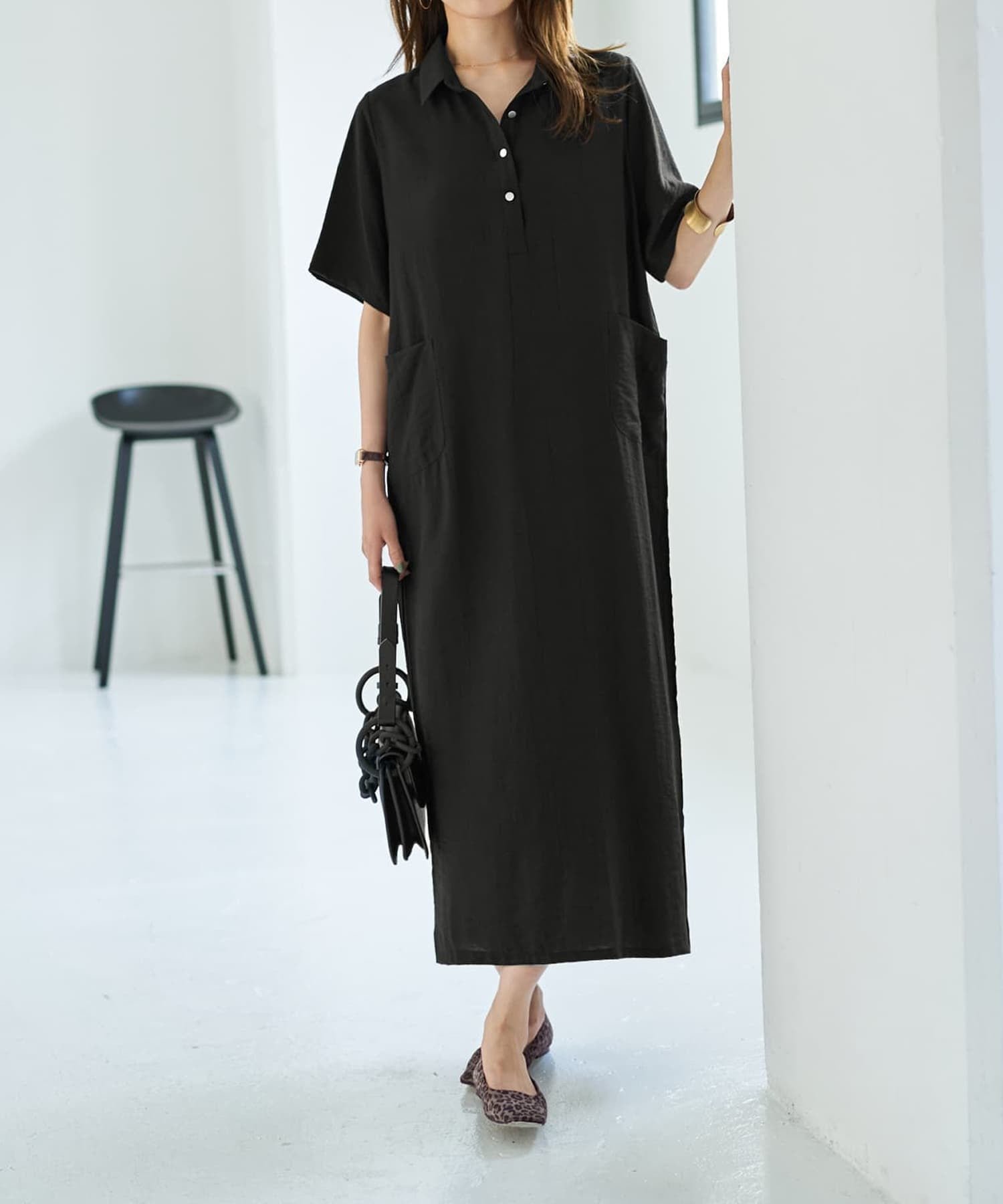 【スタイルデリ/STYLE DELI】の薄手でシックなしなやか5分袖シャツワンピース インテリア・キッズ・メンズ・レディースファッション・服の通販 founy(ファウニー) 　ファッション　Fashion　レディースファッション　Fashion for Women　ワンピース　Dresses　シャツワンピース / 1枚で着映えコーデ　Shirt Dresses　秋　Autumn　くるぶし　Ankle-Length　カーディガン　Cardigan, Knitwear　シルバー　Silver, Metallic Silver　シンプル　Simple, Minimal　ジャケット　Jacket, Outerwear　スタイリッシュ　Stylish, Fashionable　スニーカー　Sneakers, Trainers　スリット　Slit, Slit Detail　定番　Standard, Basic Item　フラット　Flat, Flat Shoes　フロント　Front, Front Design　ブルゾン　Blouson, Bomber Jacket　ポケット　Pocket, Pocket Detail　リアル　Real, Realistic　ロング　Long, Long-Length　冬　Winter / This Winter　A/W・秋冬　Autumn/Winter　エレガント 上品　Elegant　ブラック|ID: prp329100004976515 ipo3291000000037302090