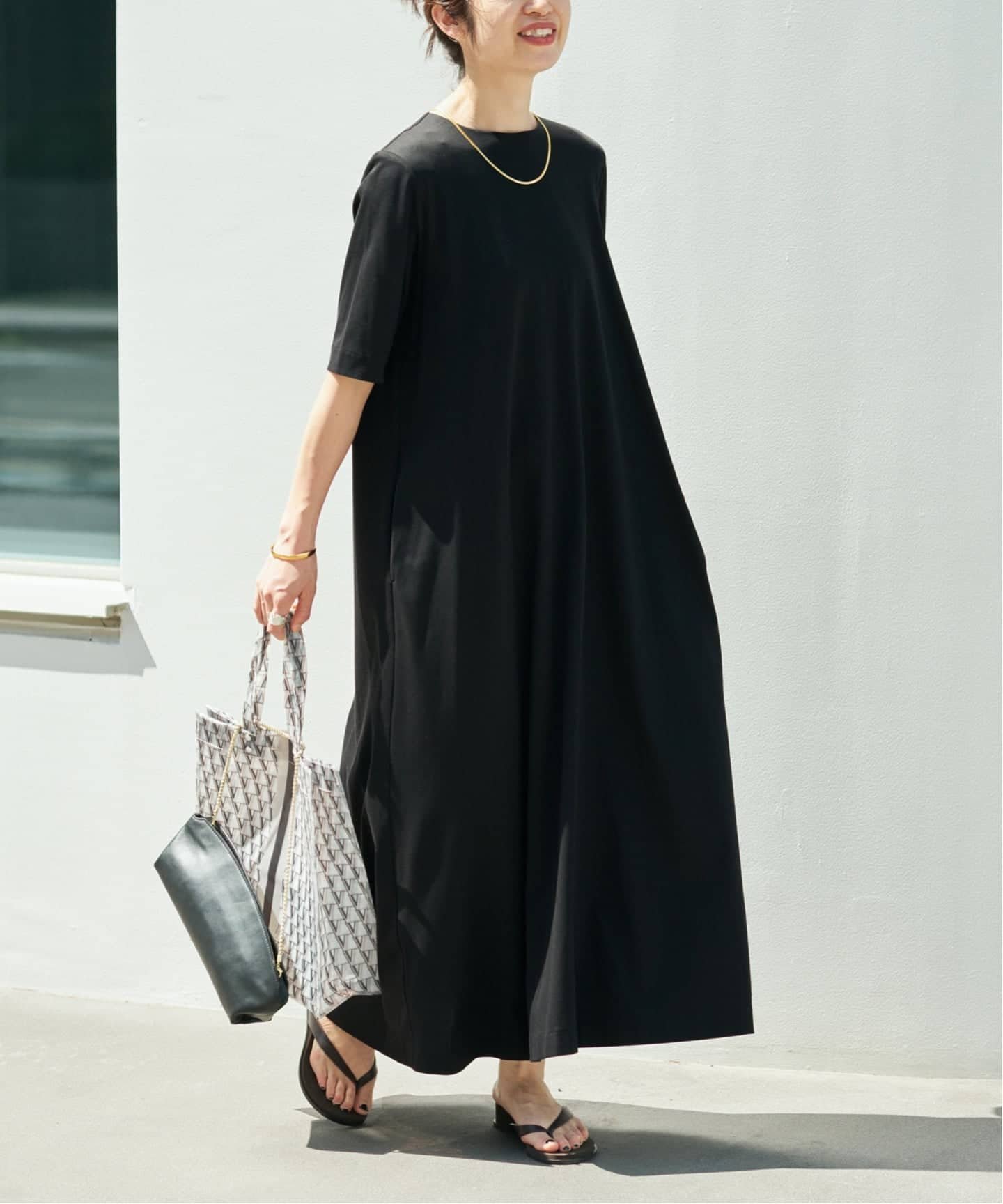 【ヴェルメイユ パー イエナ/VERMEIL par iena】のSmooth マキシワンピース インテリア・キッズ・メンズ・レディースファッション・服の通販 founy(ファウニー) 　ファッション　Fashion　レディースファッション　Fashion for Women　ワンピース　Dresses　マキシ丈ワンピース・ロングドレス　Maxi Dresses / Long One-Pieces　2026年　2026　2026春夏・S/S　Spring/Summer 2026 SS26　アクセサリー　Fashion Accessories　ジャケット　Jacket, Outerwear　スカーフ　Scarf, Neckwear　ドレス　Dress, One-Piece　バランス　Balance, Style Balance　マキシ　Maxi, Full Length　ラグジュアリー　Luxury, Elegant　エレガント 上品　Elegant　ブラック|ID: prp329100004976525 ipo3291000000037302126