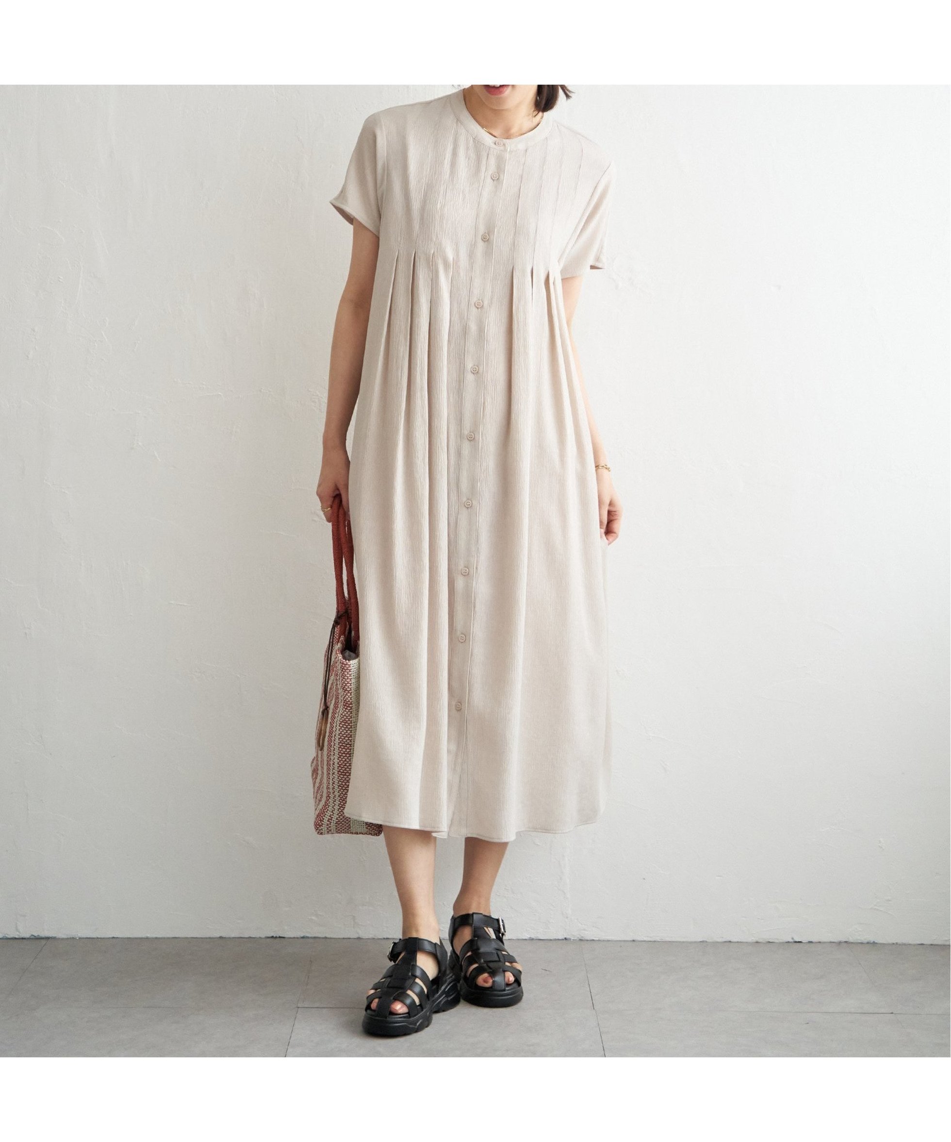【イッカ/ikka】のウェストギャザーシャツワンピース 大人の最旬トレンドファッション＆コーディネート founy(ファウニー) 　ファッション　Fashion　レディースファッション　Fashion for Women　ワンピース　Dresses　シャツワンピース / 1枚で着映えコーデ　Shirt Dresses　ギャザー　Gathered, Ruffled　ドレープ　Drape, Draping Fabric　フロント　Front, Front Design　 other-1|ID: prp329100004976527 ipo3291000000037302132