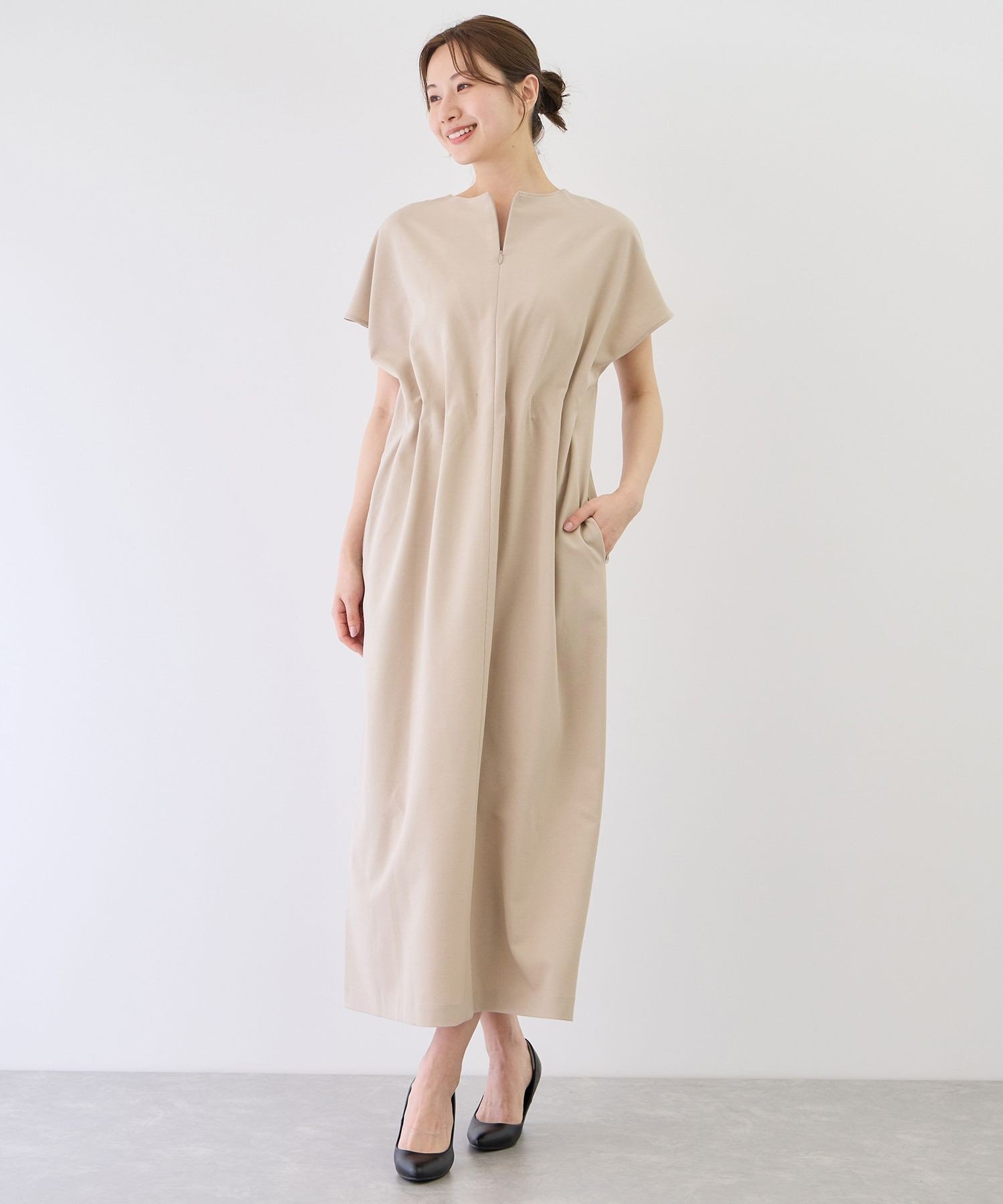 【ジャイロ/JAYRO】のリネンタッチタックイージーワンピース インテリア・キッズ・メンズ・レディースファッション・服の通販 founy(ファウニー) 　ファッション　Fashion　レディースファッション　Fashion for Women　ワンピース　Dresses　春　Spring　サンダル　Sandals, Summer Shoes　シンプル　Simple, Minimal　ジャケット　Jacket, Outerwear　スニーカー　Sneakers, Trainers　なめらか　Smooth, Silky Texture　ポケット　Pocket, Pocket Detail　リネン　Linen, Linen Fabric　リラックス　Relax, Relaxed Fit　S/S・春夏　SS, Spring/Summer, Warm Season　おすすめ　Recommended / Our Picks　夏　Summer　ベージュ(27)|ID: prp329100004976534 ipo3291000000037302162