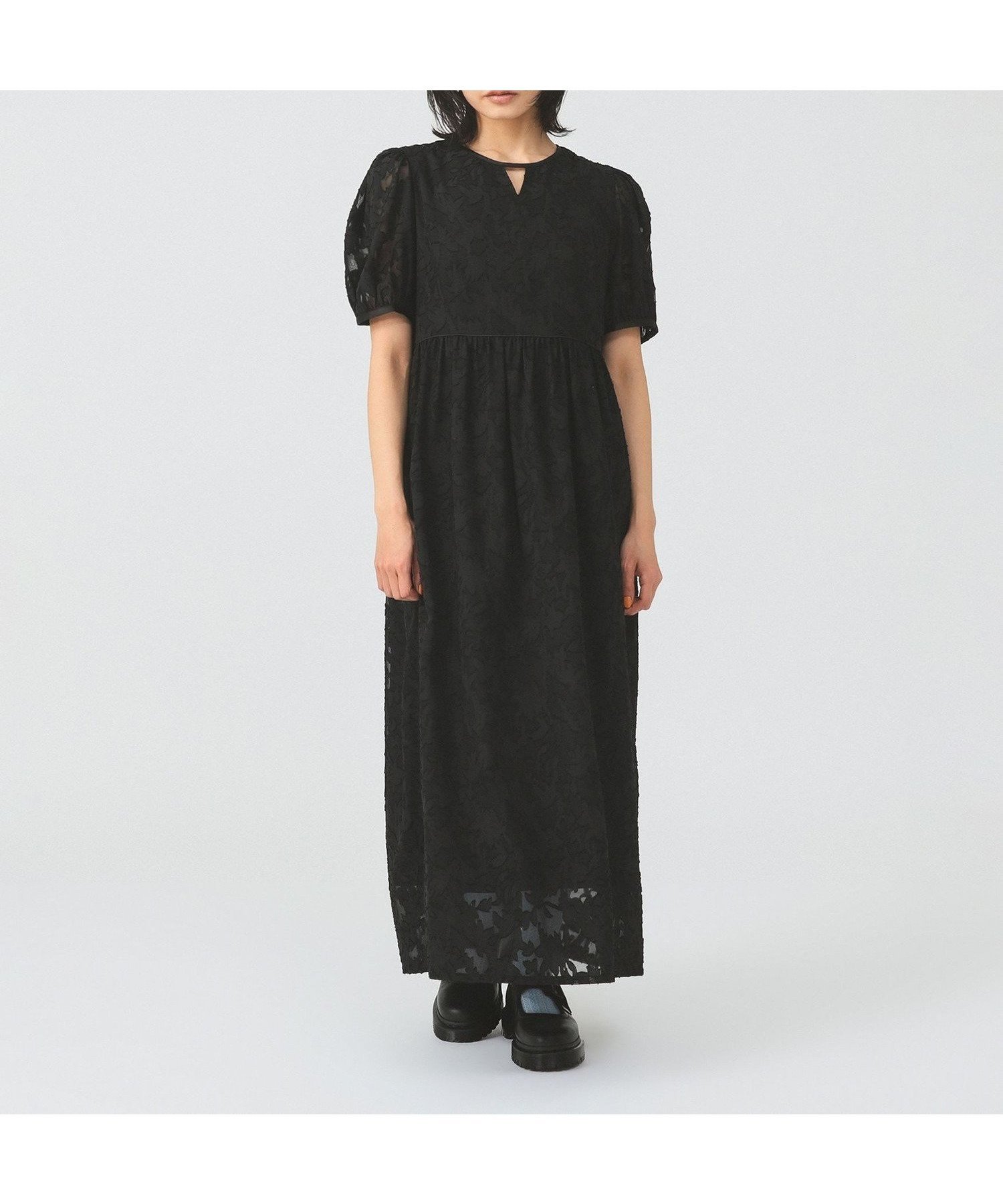 【ビームス ウイメン/BEAMS】のジャガード パフスリーブ ワンピース インテリア・キッズ・メンズ・レディースファッション・服の通販 founy(ファウニー) 　ファッション　Fashion　レディースファッション　Fashion for Women　ワンピース　Dresses　カットジャガード　Cut Jacquard　サンダル　Sandals, Summer Shoes　スリーブ　Sleeve, Long Sleeve / Short Sleeve　パーティ　Party, Party Style　フラット　Flat, Flat Shoes　フラワー　Flower, Floral　フロント　Front, Front Design　モチーフ　Motif, Design Theme　ロング　Long, Long-Length　ワーク　Workwear, Utility Style　結婚式　Wedding　BLACK|ID: prp329100004976559 ipo3291000000037302258