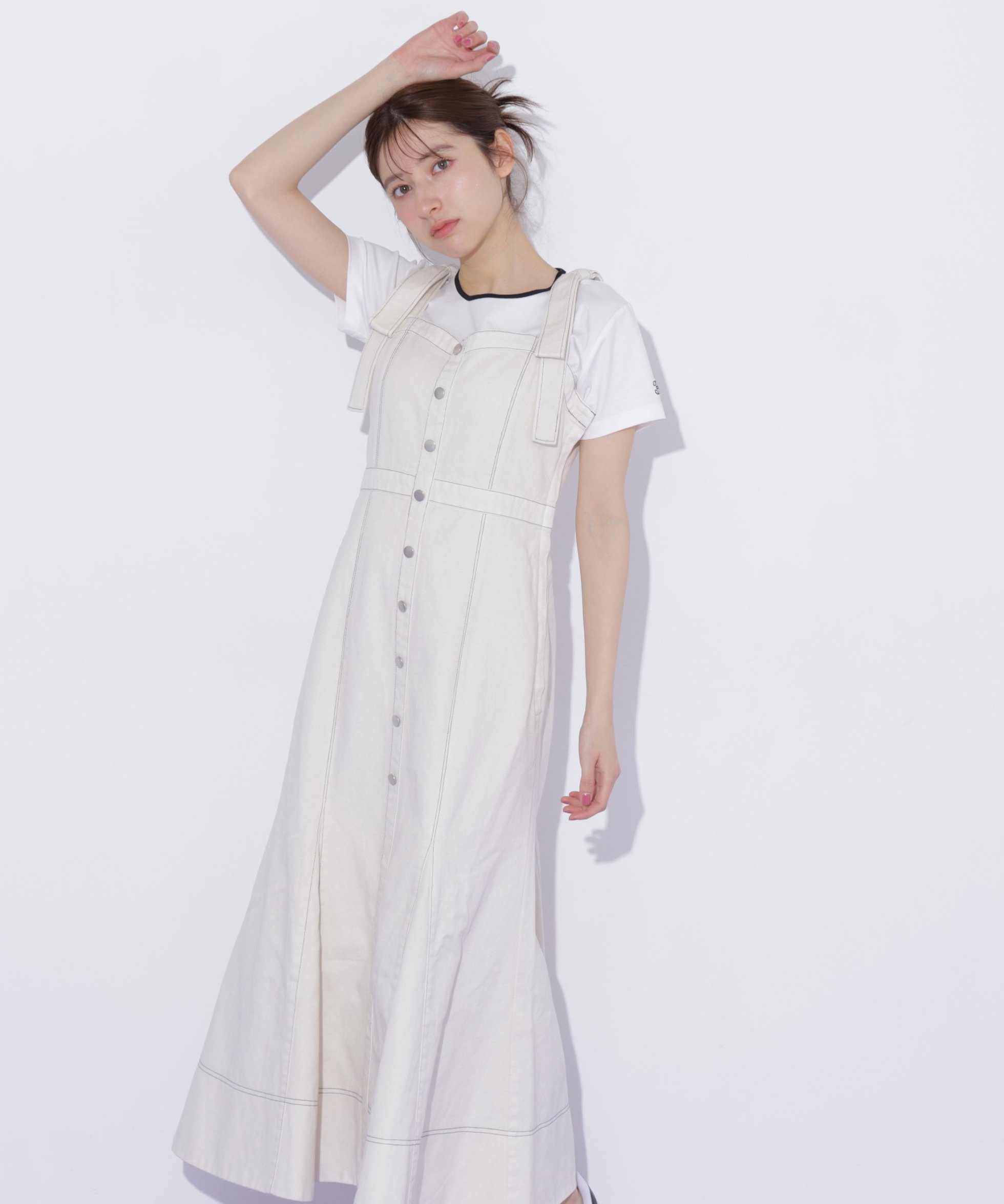 【ジルバイジルスチュアート/JILL by JILLSTUART】の肩リボンデニムジャンスカ インテリア・キッズ・メンズ・レディースファッション・服の通販 founy(ファウニー) 　ファッション　Fashion　レディースファッション　Fashion for Women　インナー　Innerwear　ガーリー　Girly, Feminine Style　スマート　Smart, Elegant　デニム　Denim, Jeans Material　リボン　Ribbon, Bow　ロング　Long, Long-Length　ホワイト|ID: prp329100004976682 ipo3291000000037302675