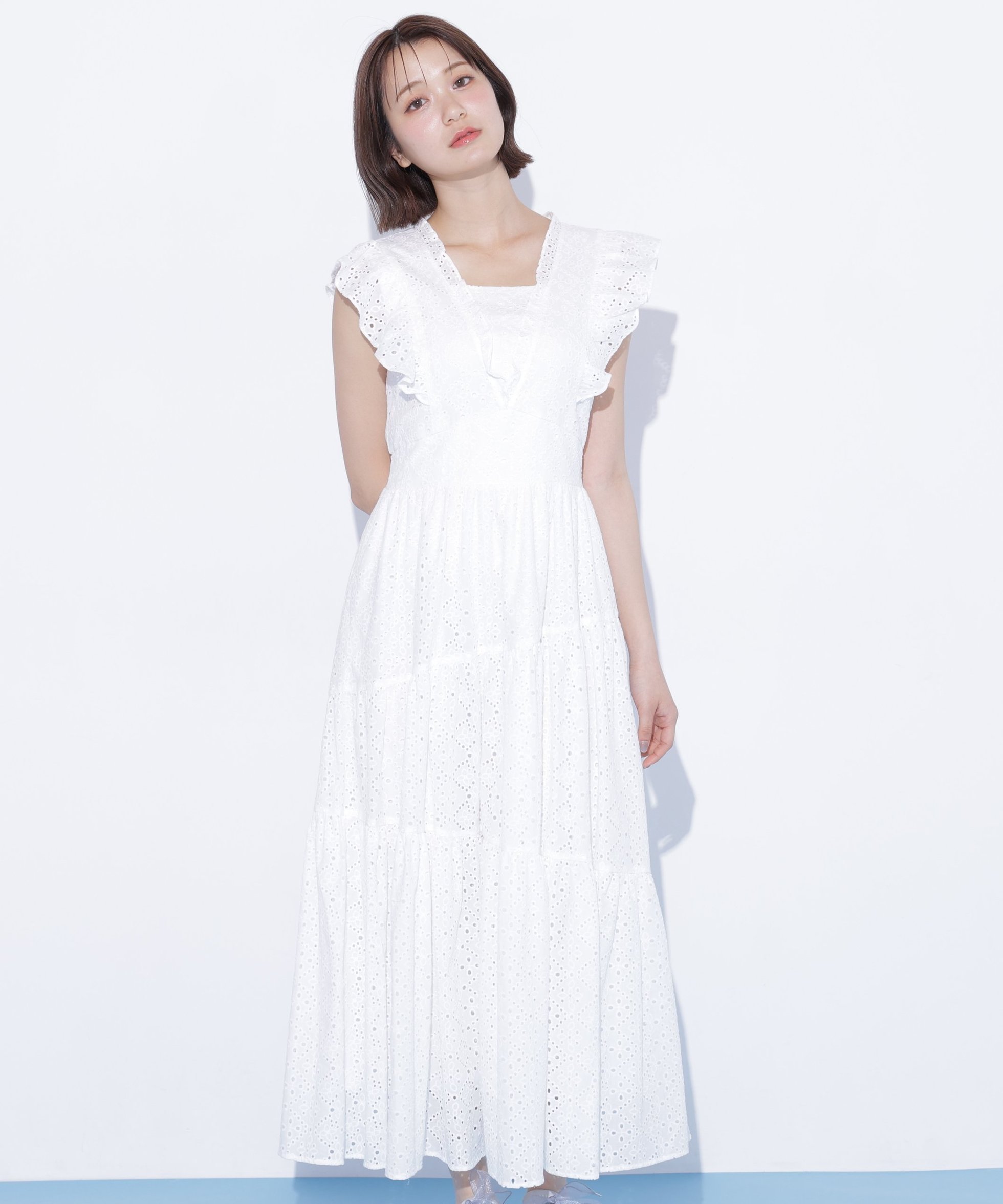 【ジルバイジルスチュアート/JILL by JILLSTUART】のカットワークティアードワンピース インテリア・キッズ・メンズ・レディースファッション・服の通販 founy(ファウニー) 　ファッション　Fashion　レディースファッション　Fashion for Women　ワンピース　Dresses　おすすめ　Recommended / Our Picks　スマート　Smart, Elegant　ワーク　Workwear, Utility Style　人気　Popular, Best Seller　ホワイト|ID: prp329100004976683 ipo3291000000037302679