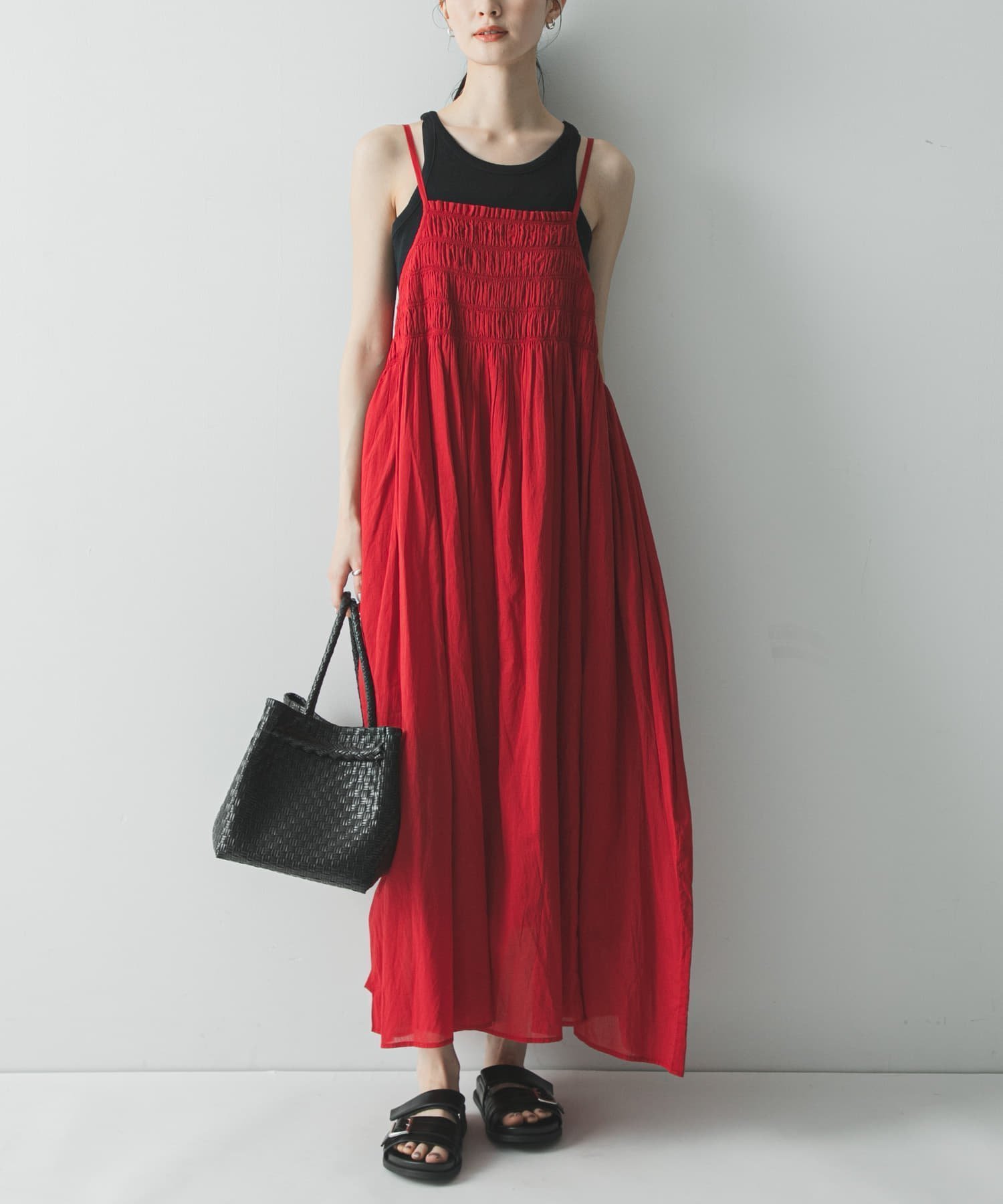 【アーバンリサーチ/URBAN RESEARCH】のコットンギャザーキャミワンピース インテリア・キッズ・メンズ・レディースファッション・服の通販 founy(ファウニー) 　ファッション　Fashion　レディースファッション　Fashion for Women　ワンピース　Dresses　キャミソールワンピース　Camisole Dresses　インド　Indian Textile　インナー　Innerwear　シアー　Sheer, See-Through　シャーリング　Shirring, Ruched　タンク　Tank Top, Sleeveless Top　バランス　Balance, Style Balance　フィット　Fit, Slim Fit　ベスト　Vest, Waistcoat　リラックス　Relax, Relaxed Fit　S/S・春夏　SS, Spring/Summer, Warm Season　おすすめ　Recommended / Our Picks　夏　Summer　2026年　2026　2026春夏・S/S　Spring/Summer 2026 SS26　レッド|ID: prp329100004976712 ipo3291000000037302776