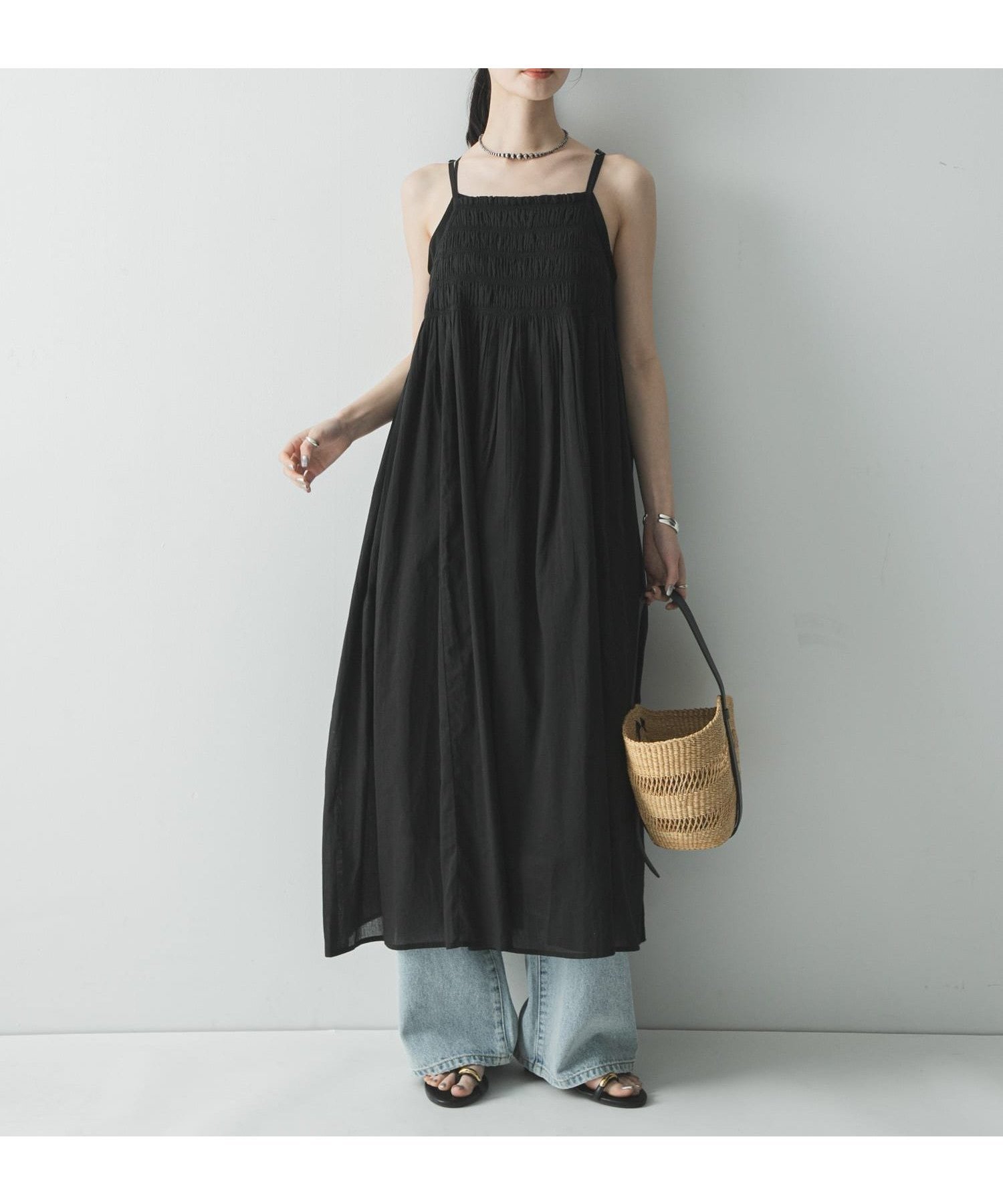 【アーバンリサーチ/URBAN RESEARCH】のコットンギャザーキャミワンピース インテリア・キッズ・メンズ・レディースファッション・服の通販 founy(ファウニー) 　ファッション　Fashion　レディースファッション　Fashion for Women　ワンピース　Dresses　キャミソールワンピース　Camisole Dresses　インド　Indian Textile　インナー　Innerwear　シアー　Sheer, See-Through　シャーリング　Shirring, Ruched　タンク　Tank Top, Sleeveless Top　バランス　Balance, Style Balance　フィット　Fit, Slim Fit　ベスト　Vest, Waistcoat　リラックス　Relax, Relaxed Fit　S/S・春夏　SS, Spring/Summer, Warm Season　おすすめ　Recommended / Our Picks　夏　Summer　2026年　2026　2026春夏・S/S　Spring/Summer 2026 SS26　ブラック|ID: prp329100004976712 ipo3291000000037302777