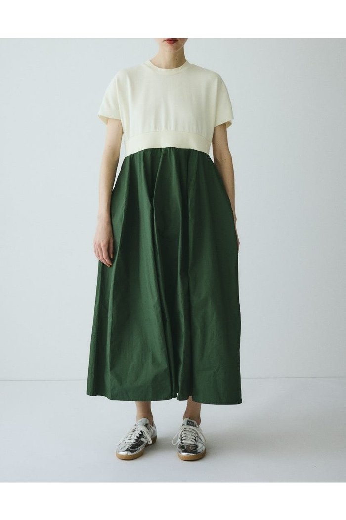 【ヘリンドットサイ/HeRIN.CYE】のBack slit long dress インテリア・キッズ・メンズ・レディースファッション・服の通販 founy(ファウニー) https://founy.com/ ファッション Fashion レディースファッション Fashion for Women ワンピース Dresses フォーマル・パーティードレス・結婚式用ドレス Elegant & Casual Dresses おすすめ Recommended / Our Picks インナー Innerwear スリット Slit, Slit Detail |ID: prp329100004976727 ipo3291000000037302825