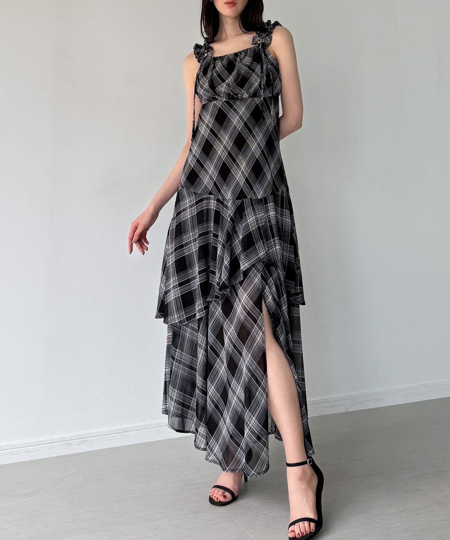 【ジュノア/JUNOAH】のチェックキャミワンピース インテリア・キッズ・メンズ・レディースファッション・服の通販 founy(ファウニー) 　ファッション　Fashion　レディースファッション　Fashion for Women　ワンピース　Dresses　キャミソールワンピース　Camisole Dresses　ウォッシュ　Washed Finish　タンブラー　Tumbler, Travel Mug　ダメージ　Distressed, Destroyed　ネップ　Nepp, Slub Yarn　プリント　Print, Printed Pattern　おすすめ　Recommended / Our Picks　ブラック|ID: prp329100004976812 ipo3291000000037303100