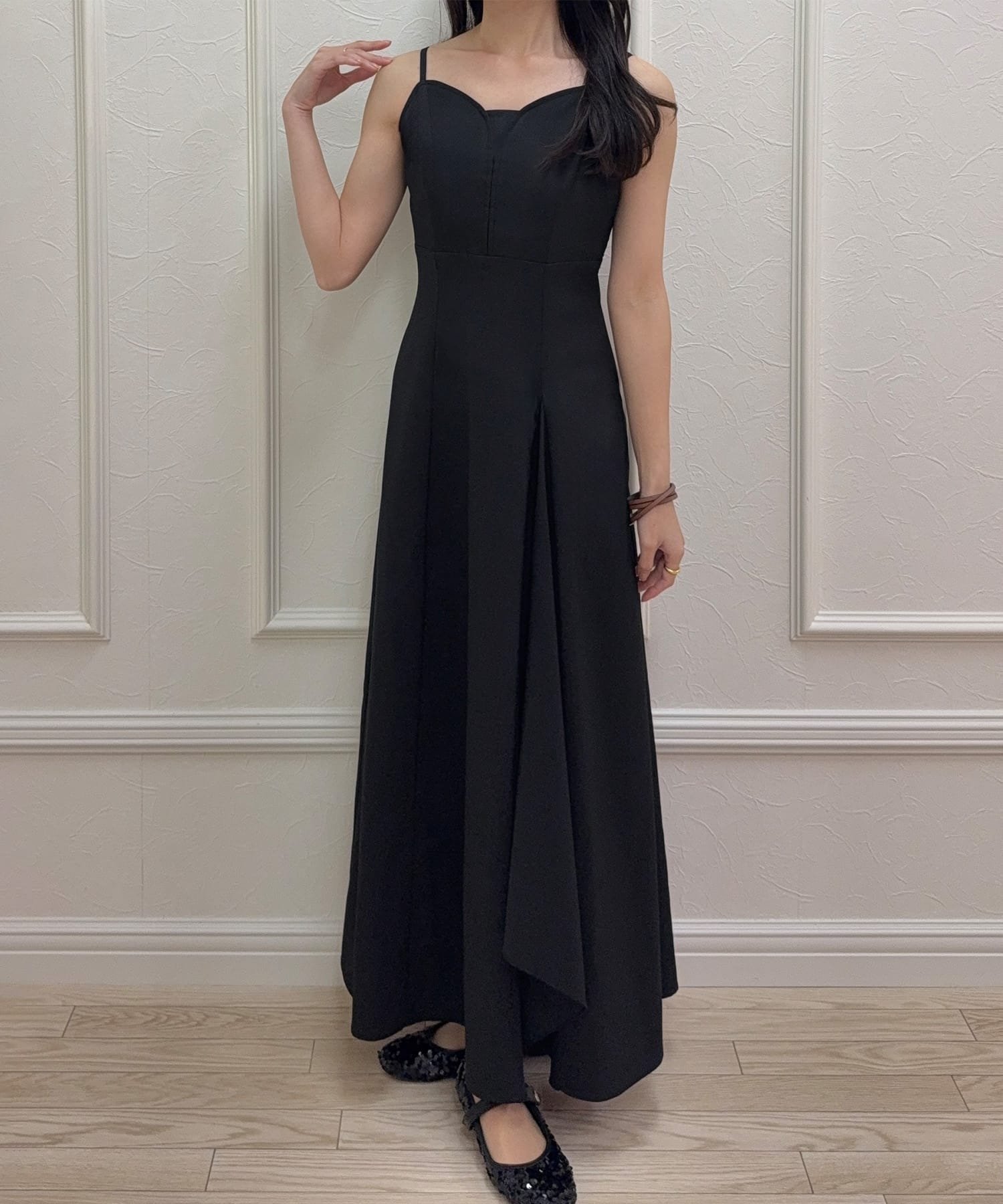 【ジュノア/JUNOAH】のラッフルフレアキャミワンピース インテリア・キッズ・メンズ・レディースファッション・服の通販 founy(ファウニー) 　ファッション　Fashion　レディースファッション　Fashion for Women　ワンピース　Dresses　キャミソールワンピース　Camisole Dresses　ウォッシュ　Washed Finish　タンブラー　Tumbler, Travel Mug　ダメージ　Distressed, Destroyed　ネップ　Nepp, Slub Yarn　プリント　Print, Printed Pattern　おすすめ　Recommended / Our Picks　ブラック|ID: prp329100004976815 ipo3291000000037303112