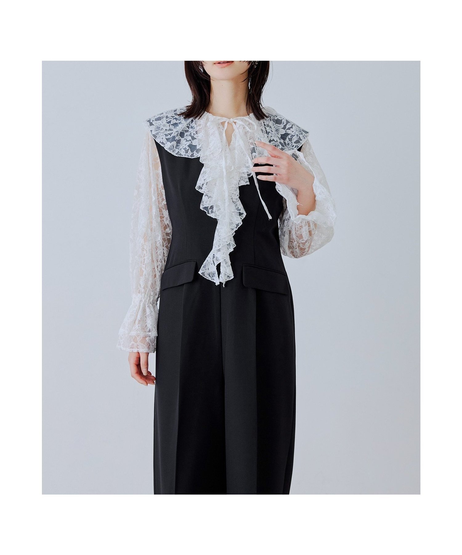 【ビーフラット/bflat】のレースラッフルオールインワンドレス 2点セット パンツドレス セットアップ 結婚式 インテリア・キッズ・メンズ・レディースファッション・服の通販 founy(ファウニー) 　ファッション　Fashion　レディースファッション　Fashion for Women　セットアップ　Matching Sets　レディースパンツ・ボトムス　Pants & Trousers / Bottoms　スリーブ　Sleeve, Long Sleeve / Short Sleeve　セットアップ　Set-Up, Coordinated Outfit　ドレス　Dress, One-Piece　フラップ　Flap, Flap Pocket　フレア　Flare, Flared　フロント　Front, Front Design　ポケット　Pocket, Pocket Detail　ラッフル　Ruffle, Frill　レース　Lace, Lace Fabric　おすすめ　Recommended / Our Picks　エレガント 上品　Elegant　セレモニー　Ceremony　結婚式　Wedding　披露宴　Wedding Reception　二次会　After Party　ブラック|ID: prp329100004976857 ipo3291000000037303269