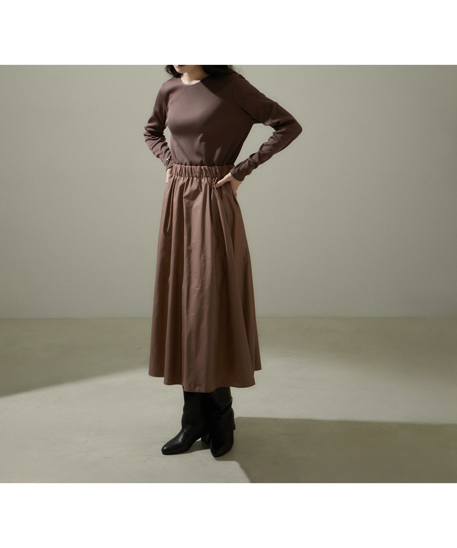 【サロン アダム エ ロペ/SALON adam et rope'】のドッキングフレアーワンピース インテリア・キッズ・メンズ・レディースファッション・服の通販 founy(ファウニー) 　ファッション　Fashion　レディースファッション　Fashion for Women　ワンピース　Dresses　インナー　Innerwear　ウォーム　Warm Fabric　軽量　Lightweight, Ultra Light　ジャケット　Jacket, Outerwear　ストレッチ　Stretch, Stretchy Fabric　タフタ　Taffeta, Structured Fabric　タートルネック　Turtleneck, High Neck　ドッキング　Docking, Mixed Material　定番　Standard, Basic Item　フィット　Fit, Slim Fit　フレア　Flare, Flared　ベスト　Vest, Waistcoat　ポケット　Pocket, Pocket Detail　ロング　Long, Long-Length　おすすめ　Recommended / Our Picks　セレモニー　Ceremony　結婚式　Wedding　ブラウン(22)|ID: prp329100004976889 ipo3291000000037303369