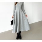 【ココモモ/COCOMOMO】の一目で美人.美ラインフレアワンピ vネックワンピース フレアワンピース 大人の最旬トレンドファッション＆コーディネート founy(ファウニー) ファッション Fashion レディースファッション Fashion for Women ワンピース Dresses エレガント 上品 Elegant 春 Spring 秋 Autumn シェイプ Shape, Slim Fit ストレッチ Stretch, Stretchy Fabric スリット Slit, Slit Detail 長袖 Long Sleeve, Full Sleeve フレア Flare, Flared 無地 Plain, Solid Color ロング Long, Long-Length 冬 Winter / This Winter A/W・秋冬 Autumn/Winter プチプライス・低価格 Affordable / Budget Price おすすめ Recommended / Our Picks 旅行 Travel thumbnail グレー|ID: prp329100004976900 ipo3291000000037303404