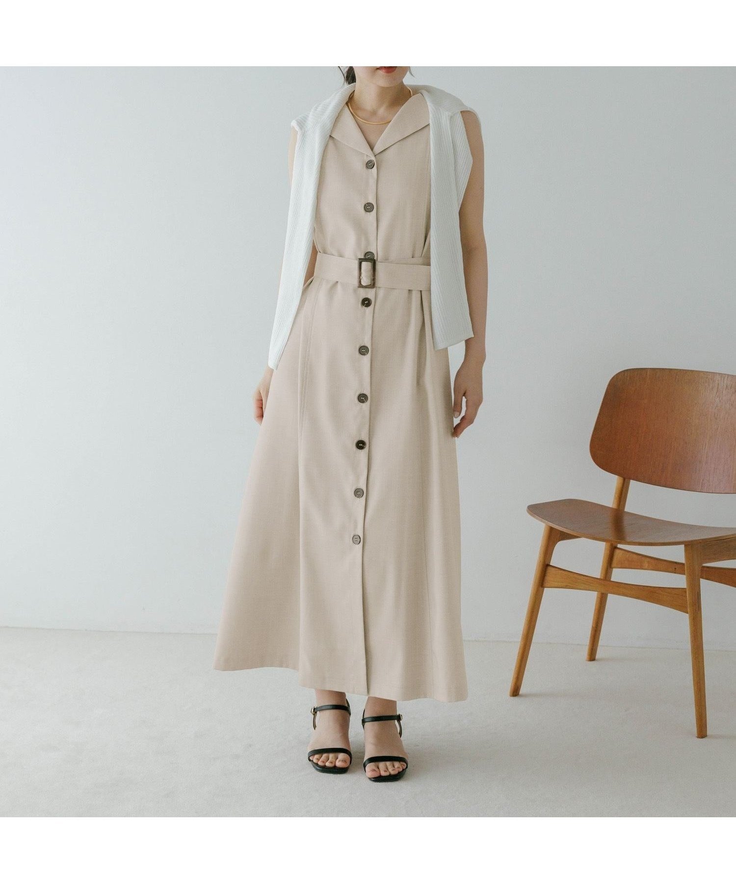 【アンデミュウ/Andemiu】のトレンチジレワンピース インテリア・キッズ・メンズ・レディースファッション・服の通販 founy(ファウニー) 　ファッション　Fashion　レディースファッション　Fashion for Women　アウター　Coat / Outerwear Collection　フィット　Fit, Slim Fit　フレア　Flare, Flared　今季　This Season, Current Season　ベージュ|ID: prp329100004976929 ipo3291000000037303507