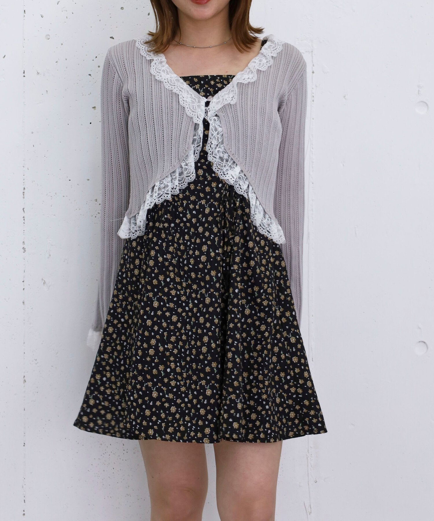 【アルシーヴ/archives】の花柄ドロストミニキャミOP インテリア・キッズ・メンズ・レディースファッション・服の通販 founy(ファウニー) 　ファッション　Fashion　レディースファッション　Fashion for Women　トップス・カットソー　Cut & Sew Tops　キャミソール&ノースリーブ　Camisoles & Sleeveless Tops　花柄・フラワープリント・モチーフ　Floral Prints & Motifs / Flower Pattern Tops　リボン　Ribbon, Bow　BLACK|ID: prp329100004976937 ipo3291000000037303534