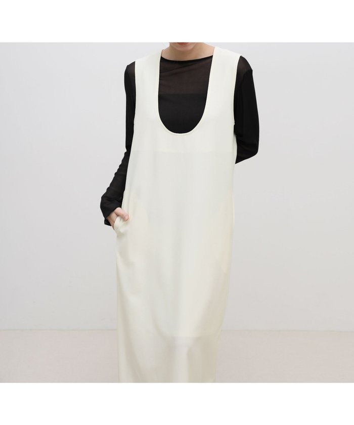 【セレクトモカ/SELECT MOCA】のバックスリットUネックロングワンピース インテリア・キッズ・メンズ・レディースファッション・服の通販 founy(ファウニー) https://founy.com/ ファッション Fashion レディースファッション Fashion for Women ワンピース Dresses おすすめ Recommended / Our Picks インナー Innerwear カーディガン Cardigan, Knitwear シンプル Simple, Minimal ジャケット Jacket, Outerwear ストレート Straight, Straight Cut スリット Slit, Slit Detail タンク Tank Top, Sleeveless Top デコルテ Décolleté, Neckline エレガント 上品 Elegant |ID: prp329100004976938 ipo3291000000037303536