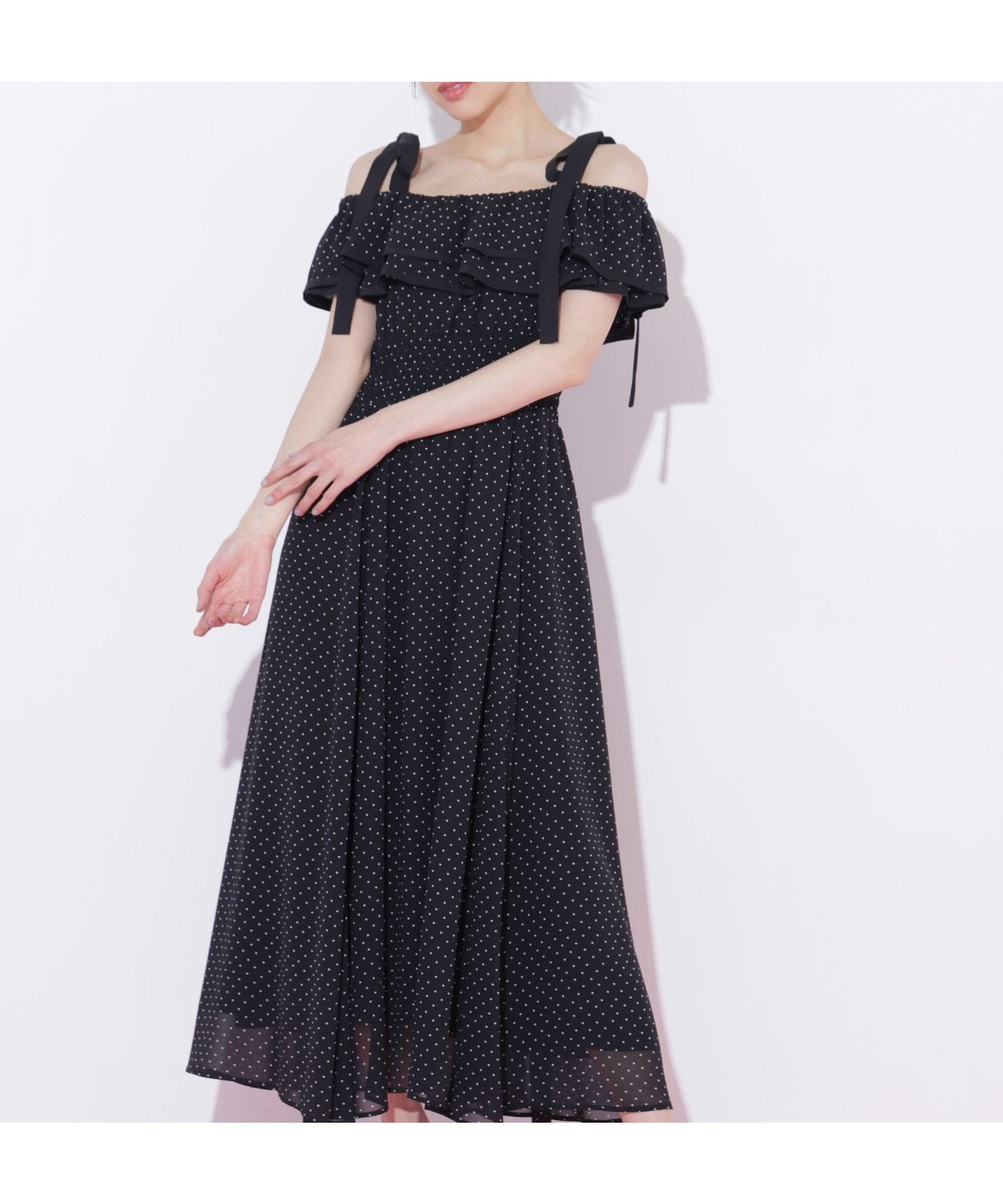 【ジルバイジルスチュアート/JILL by JILLSTUART】のパイピングフリルキャミワンピース インテリア・キッズ・メンズ・レディースファッション・服の通販 founy(ファウニー) 　ファッション　Fashion　レディースファッション　Fashion for Women　ワンピース　Dresses　キャミソールワンピース　Camisole Dresses　キャミワンピース　Cami Dress, Slip Dress　スマート　Smart, Elegant　パイピング　Piping, Trim Design　フェミニン　Feminine, Girly　フリル　Frill, Ruffle　ブラックドット1|ID: prp329100004976940 ipo3291000000037303544