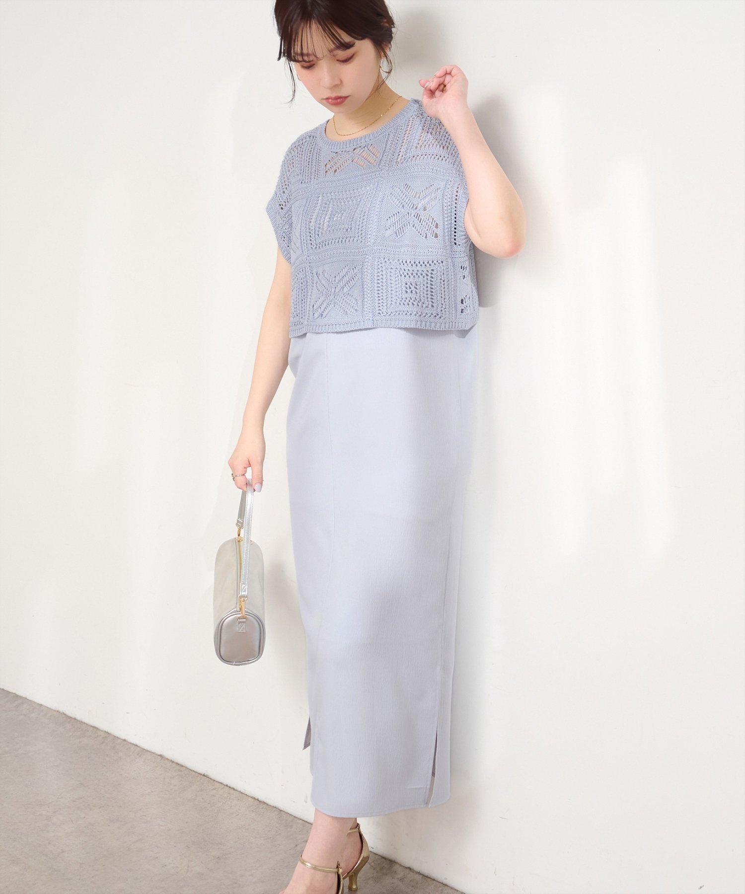 【ナチュラルクチュール/natural couture】のパッチワーク透かし柄ニット+キャミワンピースSET インテリア・キッズ・メンズ・レディースファッション・服の通販 founy(ファウニー) 　ファッション　Fashion　レディースファッション　Fashion for Women　ワンピース　Dresses　キャミソールワンピース　Camisole Dresses　キャミワンピース　Cami Dress, Slip Dress　ショート　Short, Short Length　シンプル　Simple, Minimal　セパレート　Separate, Two-Piece　透かし　Cut-Out, Lacework　ダウン　Down, Puffer　デニム　Denim, Jeans Material　パッチワーク　Patchwork, Mixed Fabric　フェミニン　Feminine, Girly　マーメイド　Mermaid, Fishtail Silhouette　再入荷　Restock / Back in Stock　夏　Summer　2026年　2026　2026春夏・S/S　Spring/Summer 2026 SS26　サックスブルー|ID: prp329100004976959 ipo3291000000037303612