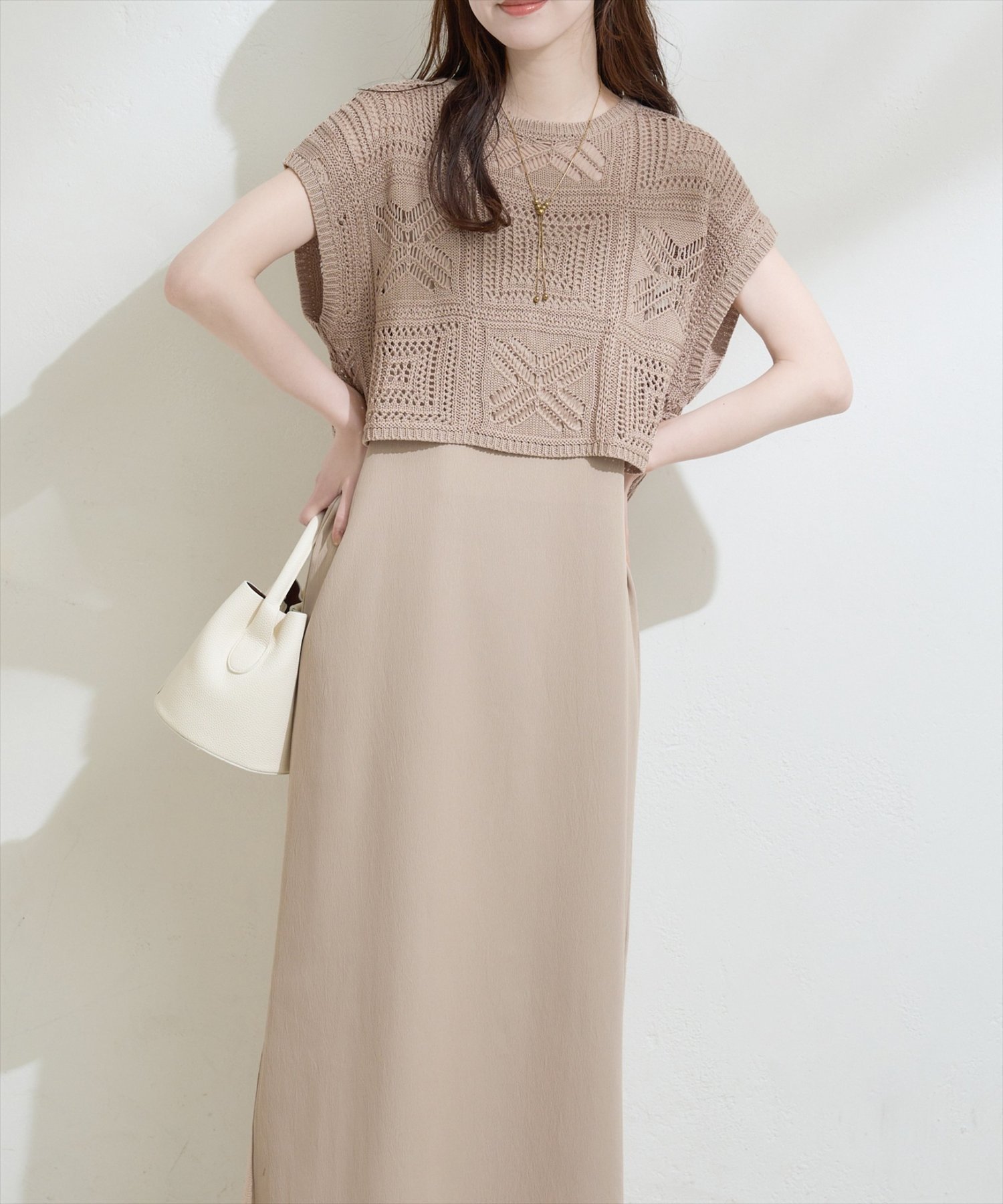 【ナチュラルクチュール/natural couture】のパッチワーク透かし柄ニット+キャミワンピースSET インテリア・キッズ・メンズ・レディースファッション・服の通販 founy(ファウニー) 　ファッション　Fashion　レディースファッション　Fashion for Women　ワンピース　Dresses　キャミソールワンピース　Camisole Dresses　キャミワンピース　Cami Dress, Slip Dress　ショート　Short, Short Length　シンプル　Simple, Minimal　セパレート　Separate, Two-Piece　透かし　Cut-Out, Lacework　ダウン　Down, Puffer　デニム　Denim, Jeans Material　パッチワーク　Patchwork, Mixed Fabric　フェミニン　Feminine, Girly　マーメイド　Mermaid, Fishtail Silhouette　再入荷　Restock / Back in Stock　夏　Summer　2026年　2026　2026春夏・S/S　Spring/Summer 2026 SS26　ベージュ|ID: prp329100004976959 ipo3291000000037303613