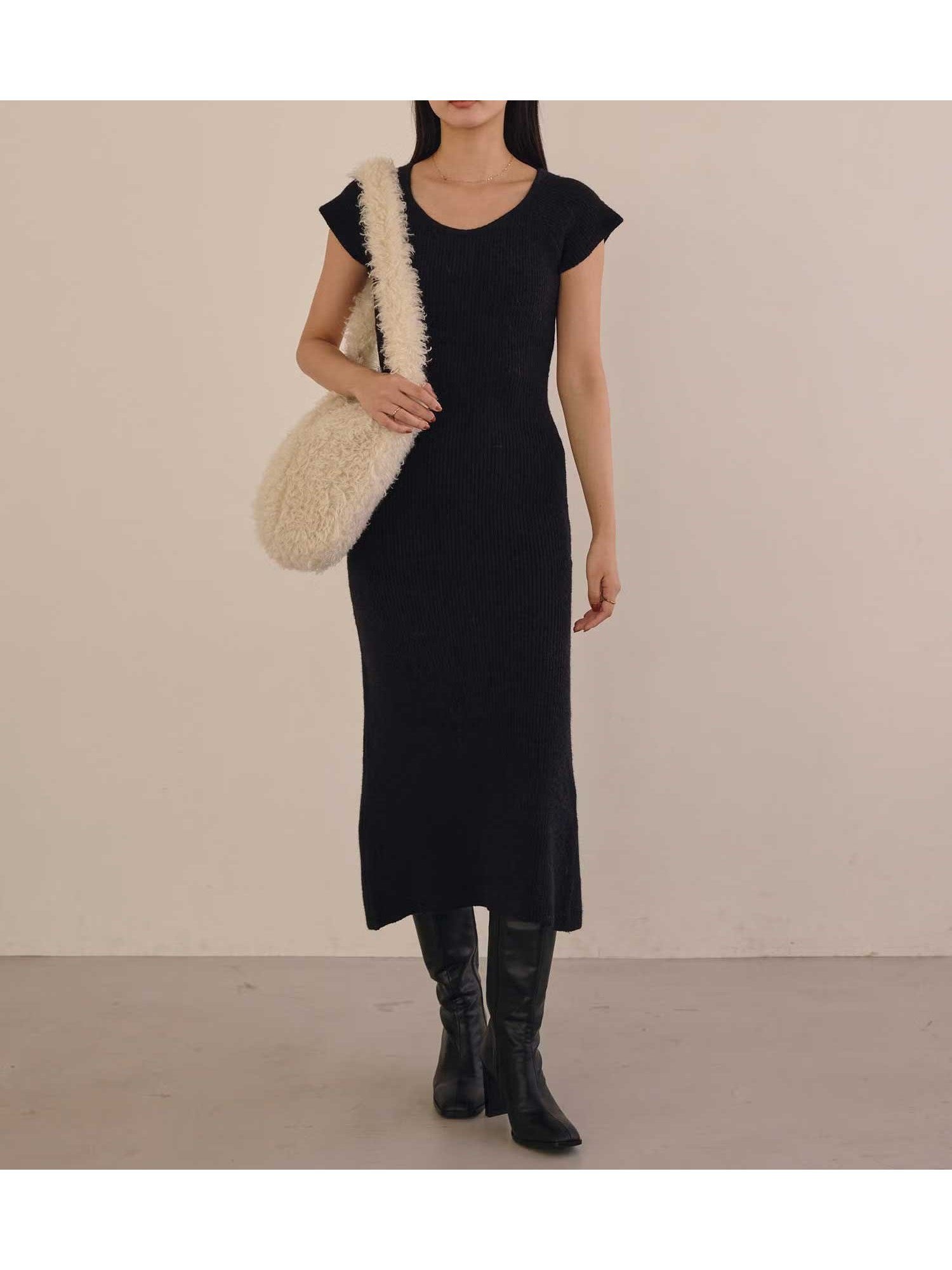 【その他のブランド/Other】のBetty long knit ワンピース 大人の最旬トレンドファッション＆コーディネート founy(ファウニー) 　ファッション　Fashion　レディースファッション　Fashion for Women　ワンピース　Dresses　おすすめ　Recommended / Our Picks　カーディガン　Cardigan, Knitwear　ジャケット　Jacket, Outerwear　スリット　Slit, Slit Detail　スリム　Slim, Slim Fit　スリーブ　Sleeve, Long Sleeve / Short Sleeve　フィット　Fit, Slim Fit　フレンチ　French, French Style　冬　Winter / This Winter　春　Spring　秋　Autumn　 other-1|ID: prp329100004976996 ipo3291000000037303749