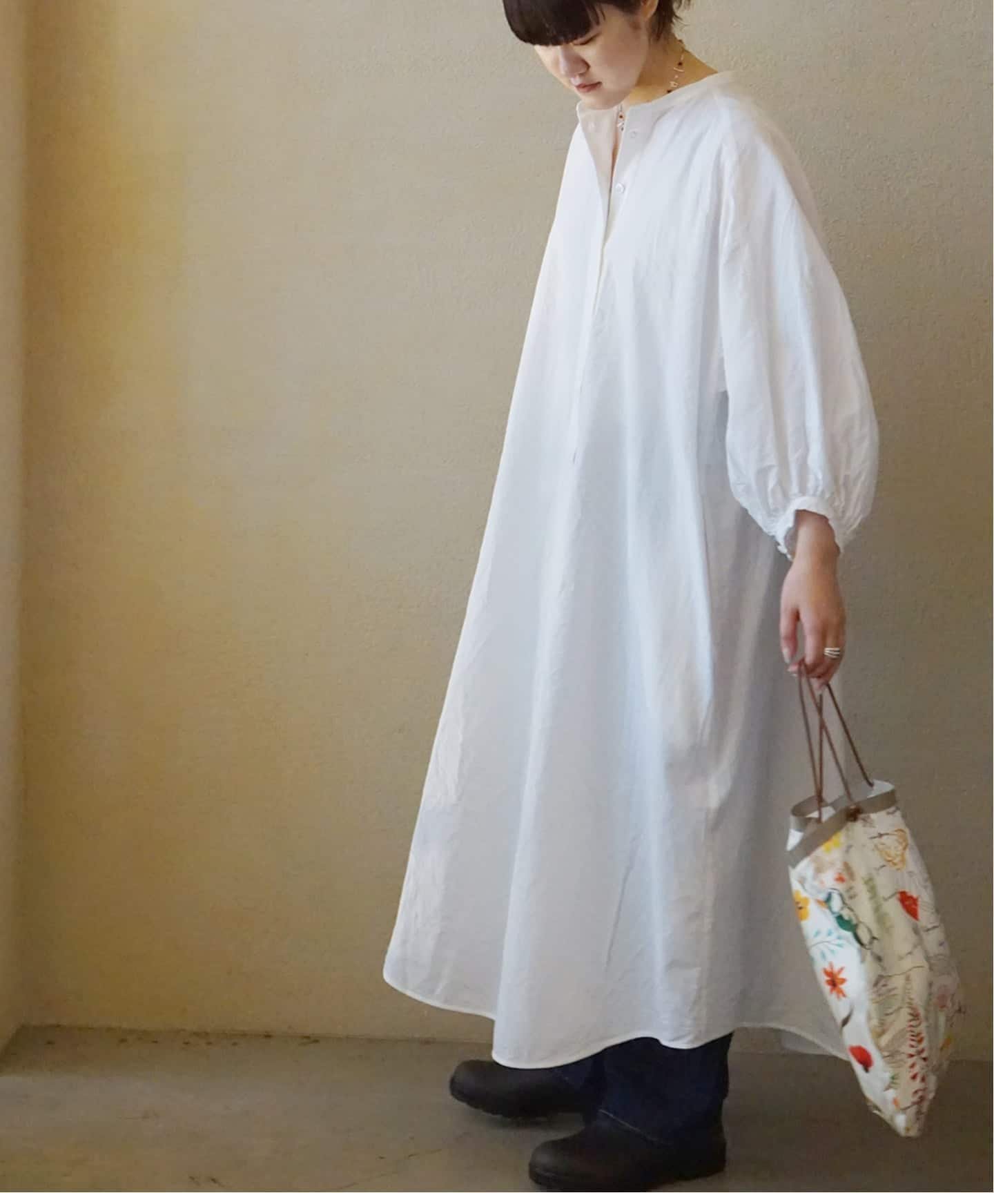 【ジャーナルスタンダード ラックス/journal standard luxe】のC/Cu パフワンピース インテリア・キッズ・メンズ・レディースファッション・服の通販 founy(ファウニー) 　ファッション　Fashion　レディースファッション　Fashion for Women　ワンピース　Dresses　2026年　2026　2026春夏・S/S　Spring/Summer 2026 SS26　ギャザー　Gathered, Ruffled　スマート　Smart, Elegant　スリーブ　Sleeve, Long Sleeve / Short Sleeve　タイプライター　Typewriter Fabric, Crisp Cotton　ボックス　Boxy, Box Shape　ワッシャー　Washer, Crinkled Finish　ホワイト|ID: prp329100004977050 ipo3291000000037303926