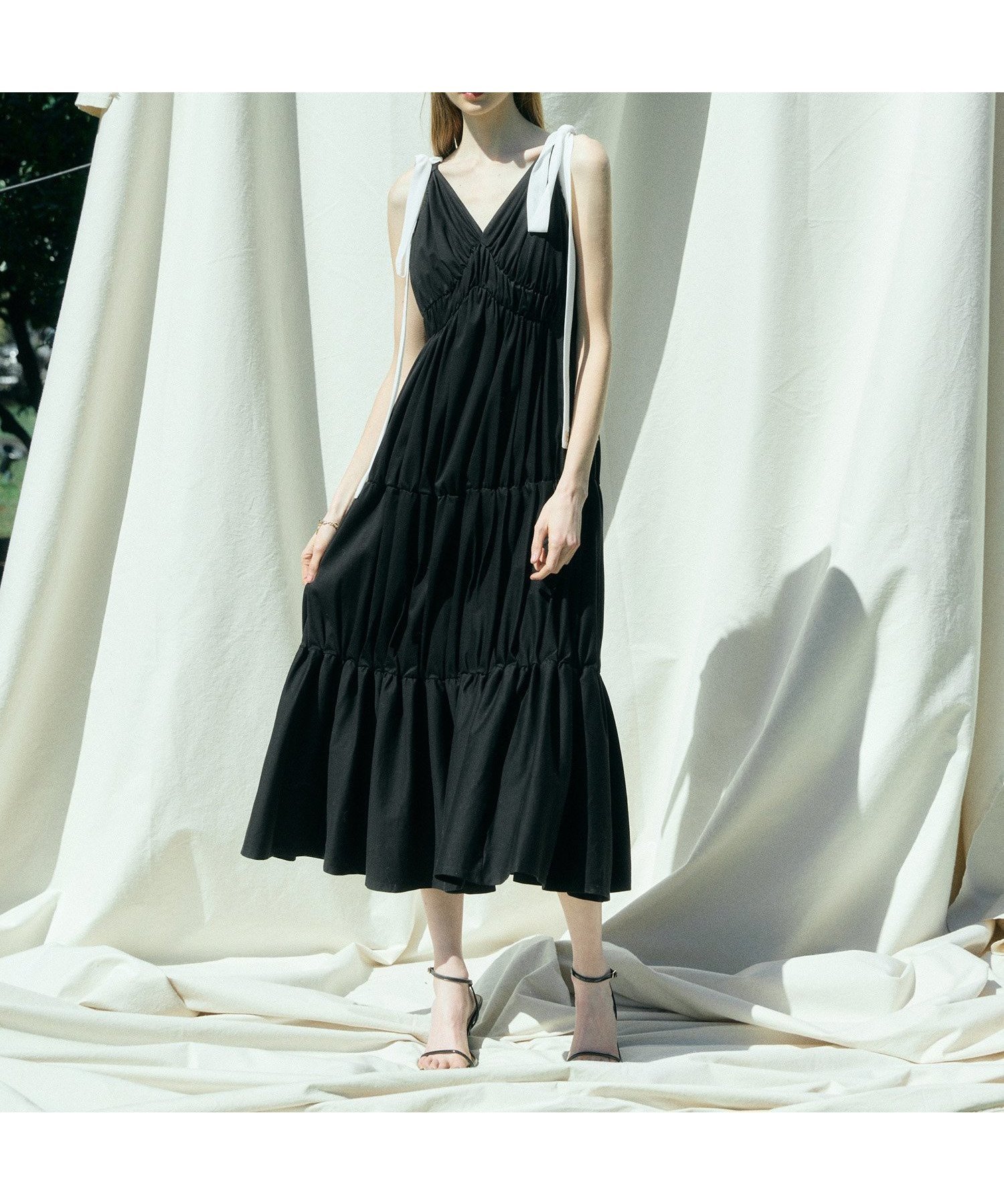 【エイミーイストワール/eimy istoire】のRIBBON SHOULDER CUT DRESS 大人の最旬トレンドファッション＆コーディネート founy(ファウニー) 　ファッション　Fashion　レディースファッション　Fashion for Women　ワンピース　Dresses　フォーマル・パーティードレス・結婚式用ドレス　Elegant & Casual Dresses　エアリー　Airy Texture　ギャザー　Gathered, Ruffled　サンダル　Sandals, Summer Shoes　シューズ　Shoes, Footwear　フラット　Flat, Flat Shoes　リボン　Ribbon, Bow　リラックス　Relax, Relaxed Fit　ロング　Long, Long-Length　再入荷　Restock / Back in Stock　おすすめ　Recommended / Our Picks　 other-1|ID: prp329100004977064 ipo3291000000037303967
