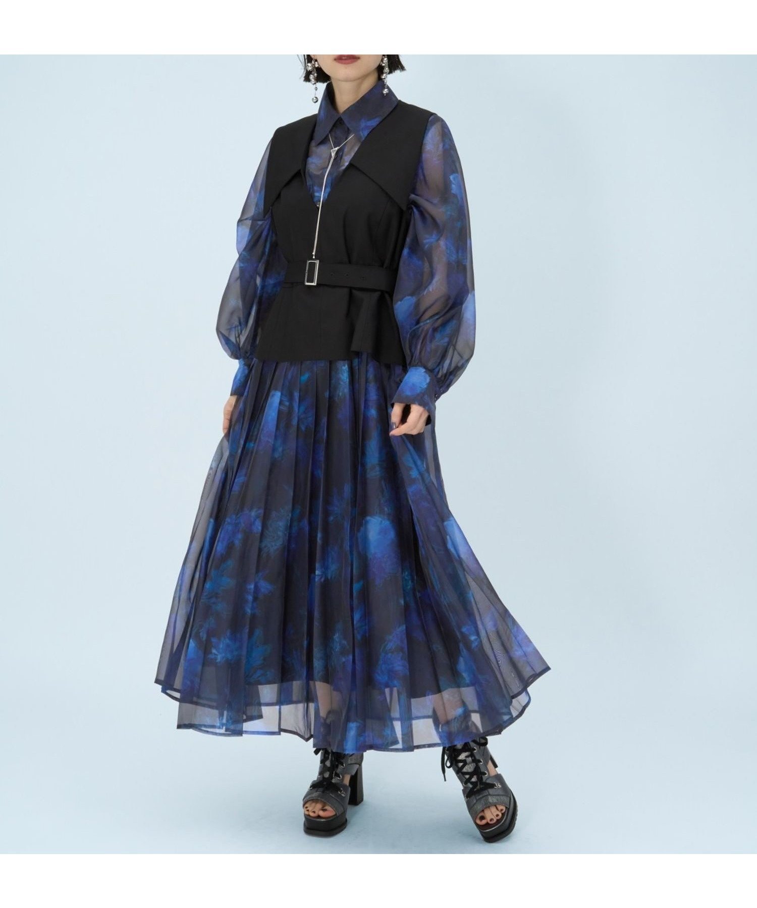 【ハレ/HARE】のアートガラプリーツジレワンピース 大人の最旬トレンドファッション＆コーディネート founy(ファウニー) 　ファッション　Fashion　レディースファッション　Fashion for Women　アウター　Coat / Outerwear Collection　おすすめ　Recommended / Our Picks　インナー　Innerwear　ウェーブ　Wavy Pattern　カットソー　Cut and Sewn Top　キャミソール　Camisole, Spaghetti Strap Top　グラフィック　Graphic, Graphic Design　シアー　Sheer, See-Through　シンプル　Simple, Minimal　ストレート　Straight, Straight Cut　ノースリーブ　Sleeveless, No-Sleeve　バランス　Balance, Style Balance　プリント　Print, Printed Pattern　プリーツ　Pleats, Pleated　リラックス　Relax, Relaxed Fit　ロング　Long, Long-Length　 other-1|ID: prp329100004977073 ipo3291000000037303996