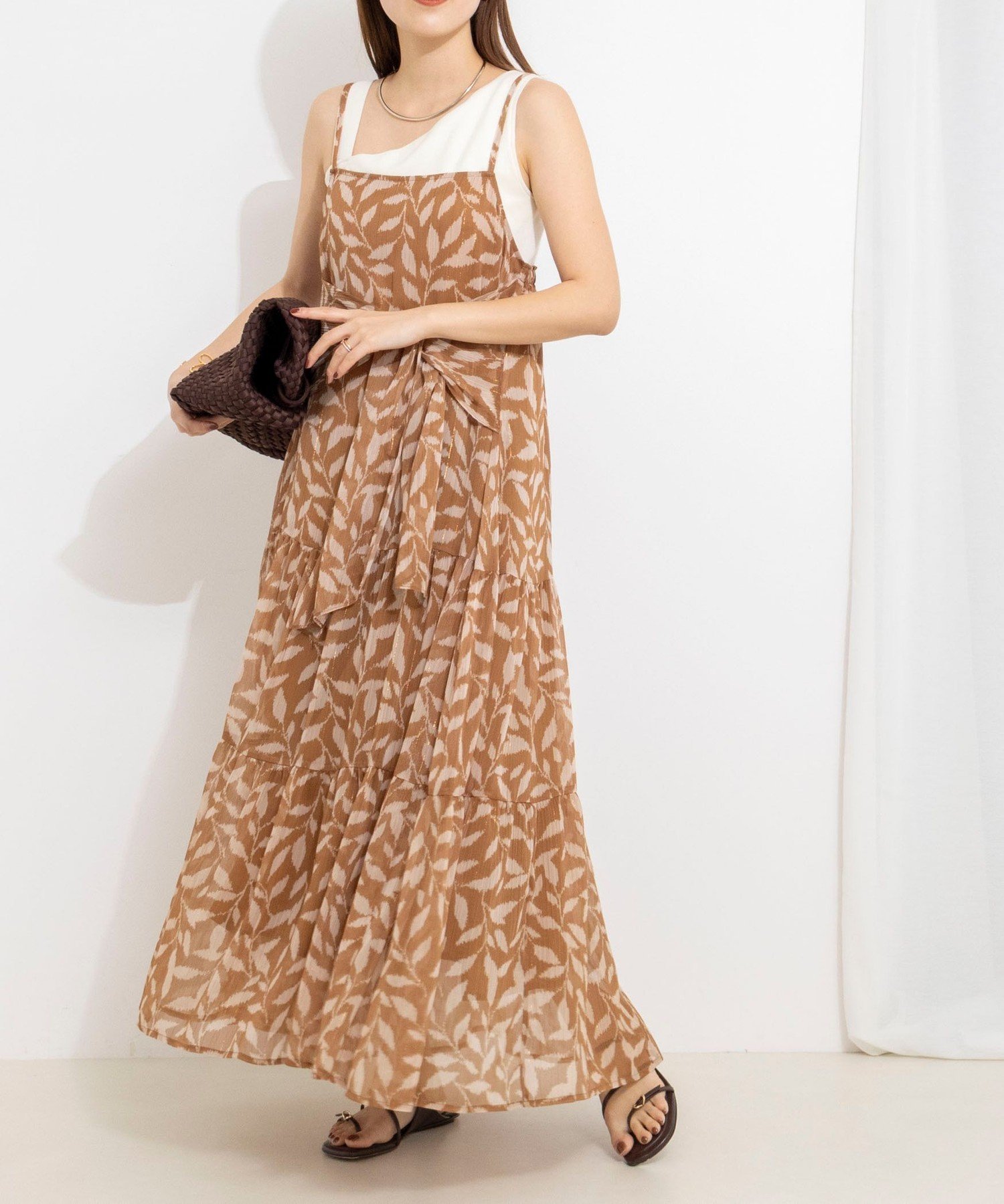【ノーリーズ/NOLLEY'S】の【Import Fabric】ウォッシャブル楊柳リーフ柄ウエストリボンワンピース インテリア・キッズ・メンズ・レディースファッション・服の通販 founy(ファウニー) 　ファッション　Fashion　レディースファッション　Fashion for Women　ワンピース　Dresses　インナー　Innerwear　ウォッシャブル　Machine Washable　シンプル　Simple, Minimal　ジャケット　Jacket, Outerwear　タンク　Tank Top, Sleeveless Top　フランス　France, French　フリル　Frill, Ruffle　リボン　Ribbon, Bow　リラックス　Relax, Relaxed Fit　リーフ　Leaf, Botanical Leaf　おすすめ　Recommended / Our Picks　夏　Summer　旅行　Travel　2026年　2026　2026春夏・S/S　Spring/Summer 2026 SS26　ブラウン系1|ID: prp329100004977085 ipo3291000000037304041