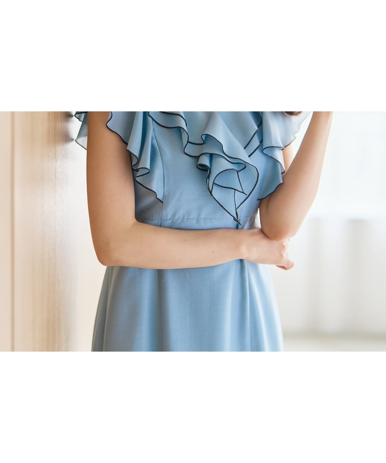 【ミッシュマッシュ/MISCH MASCH】のフリルレイヤード配色パイピングワンピース MM627410 インテリア・キッズ・メンズ・レディースファッション・服の通販 founy(ファウニー) 　ファッション　Fashion　レディースファッション　Fashion for Women　ワンピース　Dresses　ショルダー　Shoulder, Shoulder Strap　パイピング　Piping, Trim Design　フリル　Frill, Ruffle　リボン　Ribbon, Bow　ブルー|ID: prp329100004977095 ipo3291000000037304088