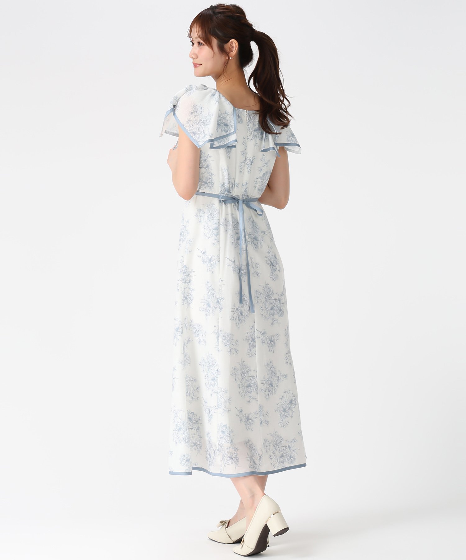 【ミッシュマッシュ/MISCH MASCH】のフラワージュイフリルスリーブワンピース MM627418 インテリア・キッズ・メンズ・レディースファッション・服の通販 founy(ファウニー) 　ファッション　Fashion　レディースファッション　Fashion for Women　ワンピース　Dresses　スリーブ　Sleeve, Long Sleeve / Short Sleeve　フェミニン　Feminine, Girly　フリル　Frill, Ruffle　リボン　Ribbon, Bow　ブルー|ID: prp329100004977097 ipo3291000000037304097