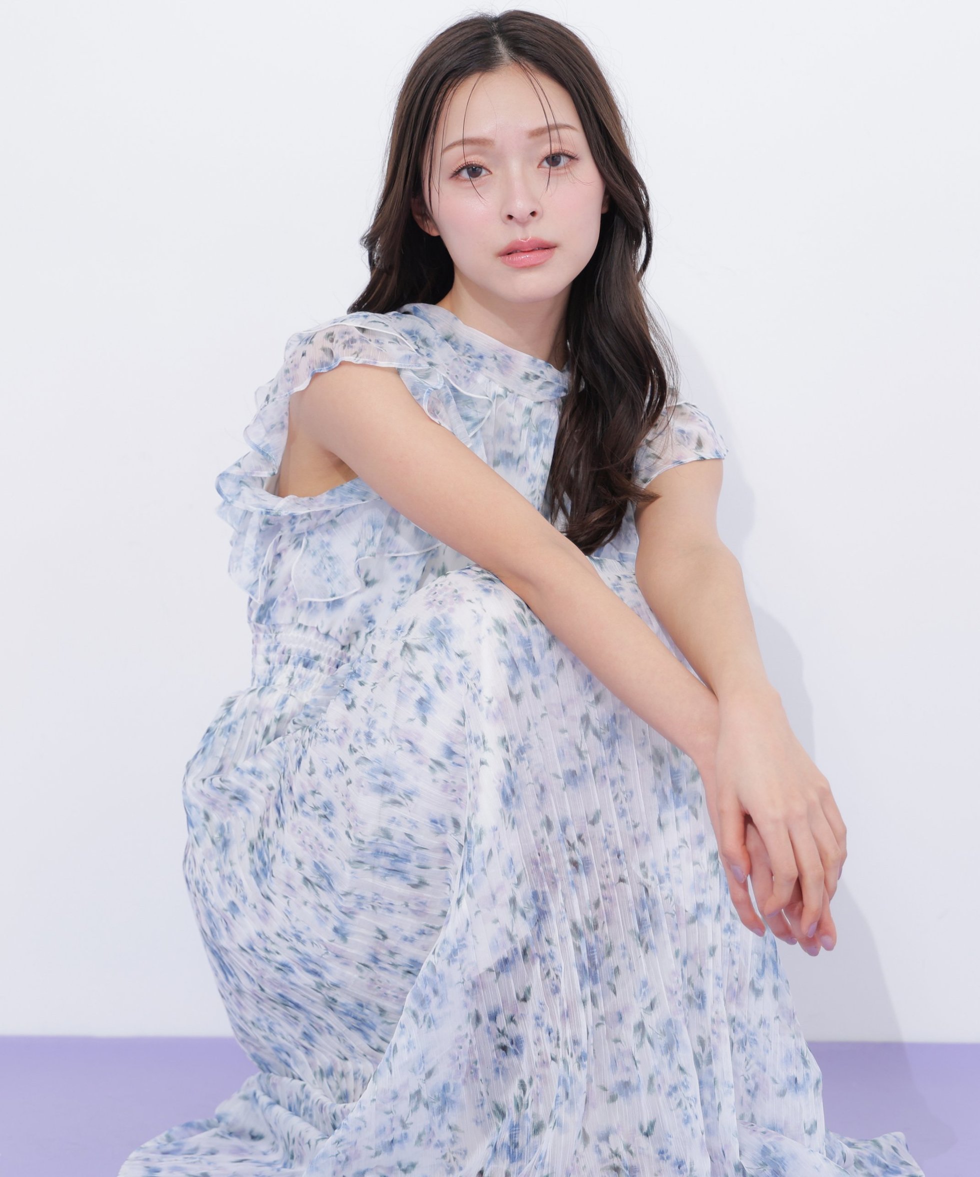 【ジルバイジルスチュアート/JILL by JILLSTUART】のぼかしフラワープリントワンピース インテリア・キッズ・メンズ・レディースファッション・服の通販 founy(ファウニー) 　ファッション　Fashion　レディースファッション　Fashion for Women　ワンピース　Dresses　シフォン　Chiffon, Lightweight Fabric　シャーリング　Shirring, Ruched　スマート　Smart, Elegant　フィット　Fit, Slim Fit　フリル　Frill, Ruffle　プリント　Print, Printed Pattern　プリーツ　Pleats, Pleated　リボン　Ribbon, Bow　ブルー1|ID: prp329100004977181 ipo3291000000037304378