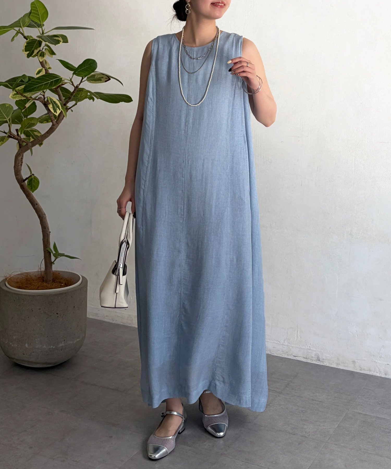 【シェトワ/Chez toi】のシアーデニムBACKZIPワンピース インテリア・キッズ・メンズ・レディースファッション・服の通販 founy(ファウニー) 　ファッション　Fashion　レディースファッション　Fashion for Women　ワンピース　Dresses　ポケット　Pocket, Pocket Detail　リラックス　Relax, Relaxed Fit　再入荷　Restock / Back in Stock　おすすめ　Recommended / Our Picks　サックスブルー|ID: prp329100004977200 ipo3291000000037304434
