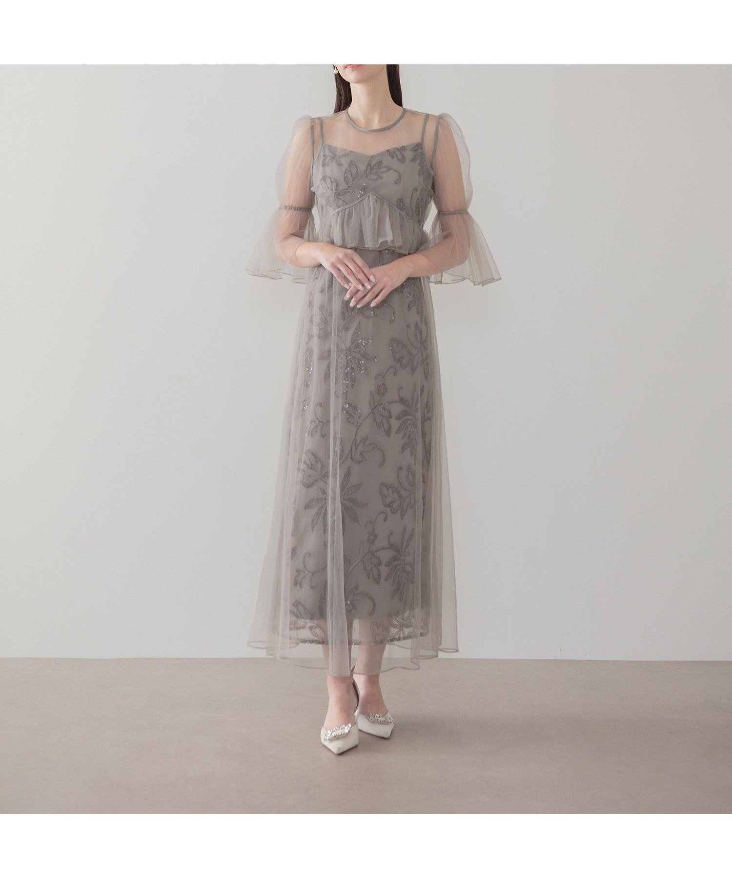 【レジャ/Leja】のフラワースパンコールチュールシアーワンピースキャミワンピースドレス結婚式 インテリア・キッズ・メンズ・レディースファッション・服の通販 founy(ファウニー) 　ファッション　Fashion　レディースファッション　Fashion for Women　ワンピース　Dresses　フォーマル・パーティードレス・結婚式用ドレス　Elegant & Casual Dresses　キャミソールワンピース　Camisole Dresses　スパンコール　Sequins, Sequin Embellishment　フラワー　Flower, Floral　結婚式　Wedding　GRAY|ID: prp329100004977279 ipo3291000000037304692